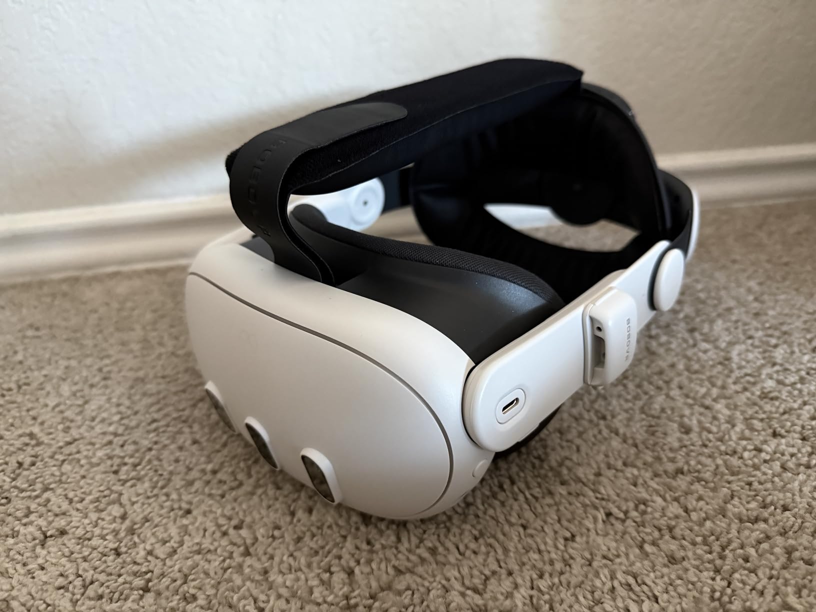 Meta Quest 3 512GB | VR Headset - Thirty Percent Sharper Resolution - 2X Graphical Processing Power - Virtual Reality Without Wires - Access to 40+ Games with a 3-Month Trial of Meta Horizon+ Included customer photo 1