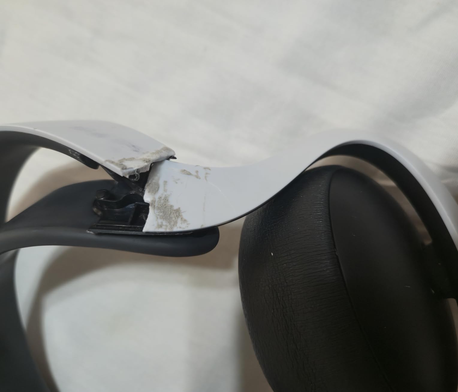 PlayStation Pulse Elite Wireless Headset customer photo 1