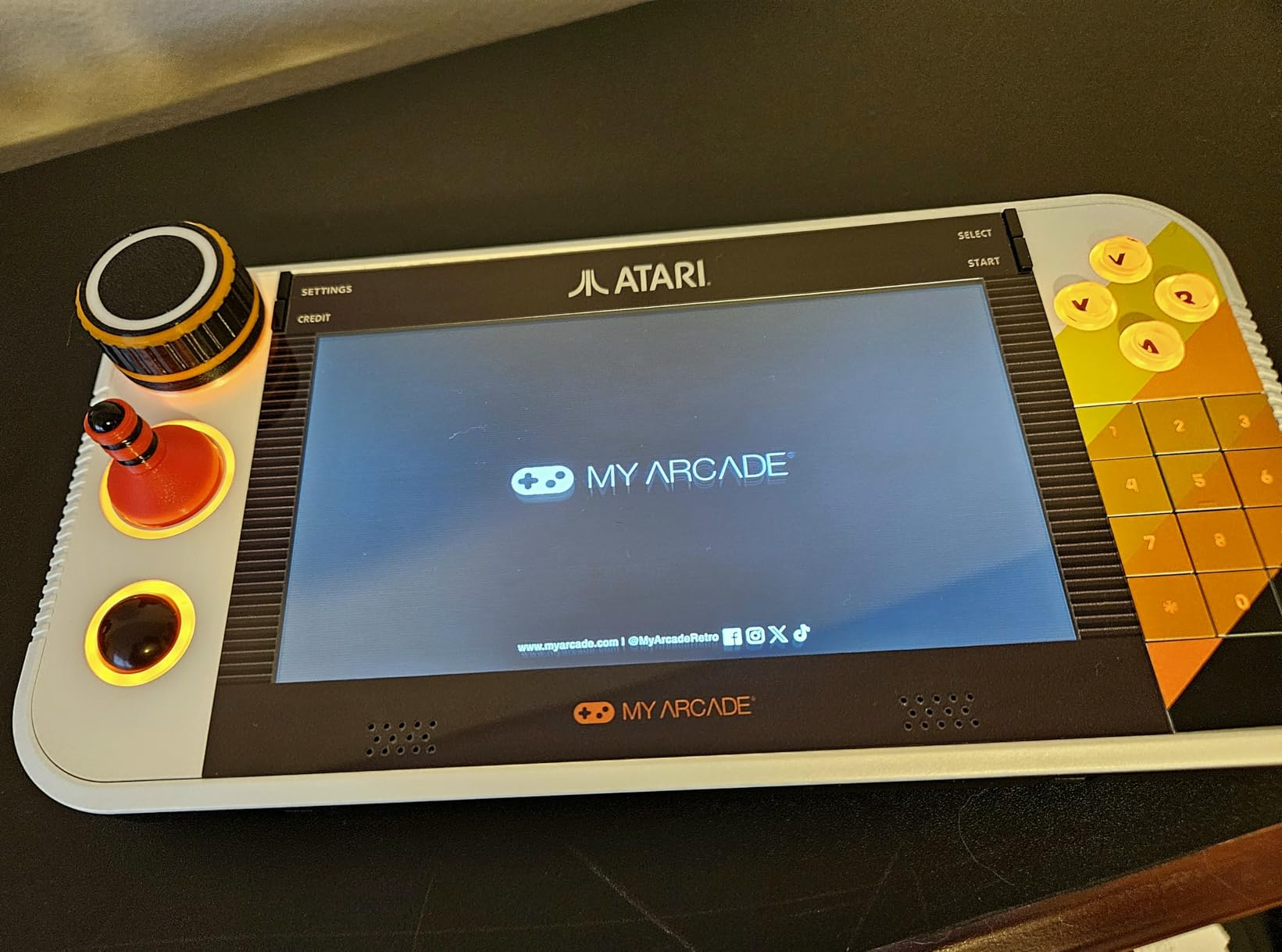 My Arcade Atari Gamestation Go: Rechargeable Battery, Over 200+ Preloaded Retro Video Games Including Pac-Man, Wi-Fi, Smartglow, 7 Inch Display customer photo 1