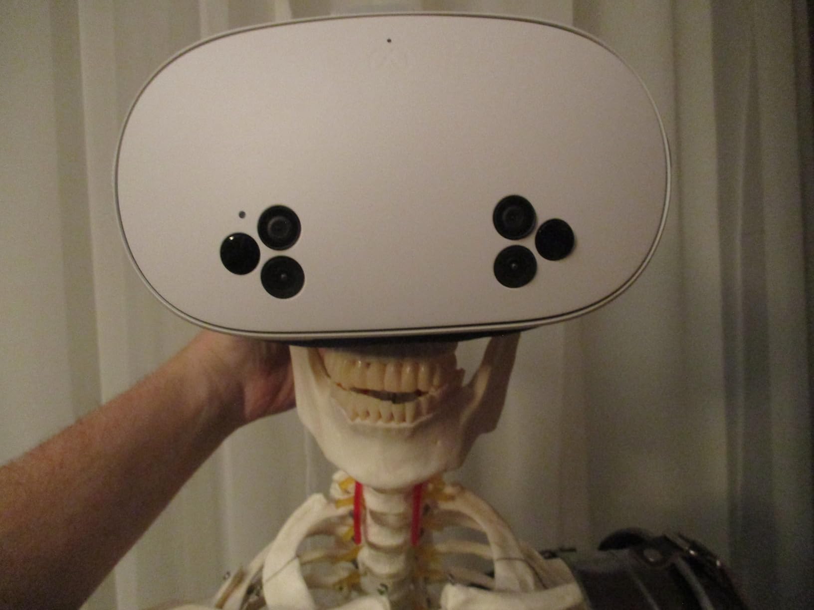 Meta Quest 3S 256GB | VR Headset - Thirty-Three Percent More Memory - 2X Graphical Processing Power - Virtual Reality Without Wires - Get Batman: Arkham Shadow Included Plus Access to 40+ Games customer photo 2