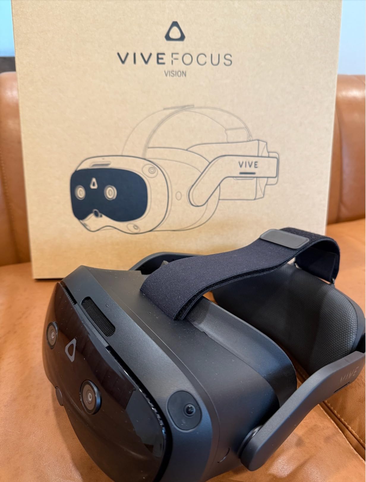 HTC Vive Focus Vision - Mixed Reality and PC VR Headset + Controllers - Consumer Edition customer photo 1