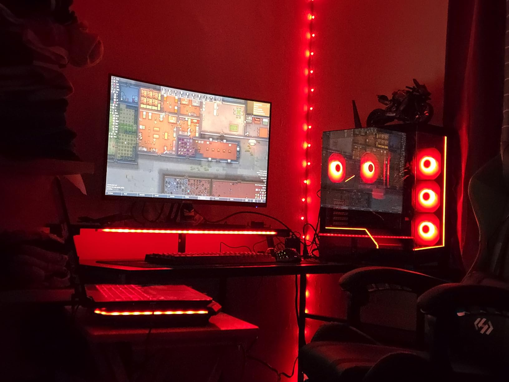 CyberpowerPC Gamer Xtreme VR Gaming PC, Intel Core Ultra 5 225F, GeForce RTX 5060 8GB, 32GB DDR5, 2TB PCIe 4.0 SSD, WiFi Ready & Windows 11 Home customer photo 1