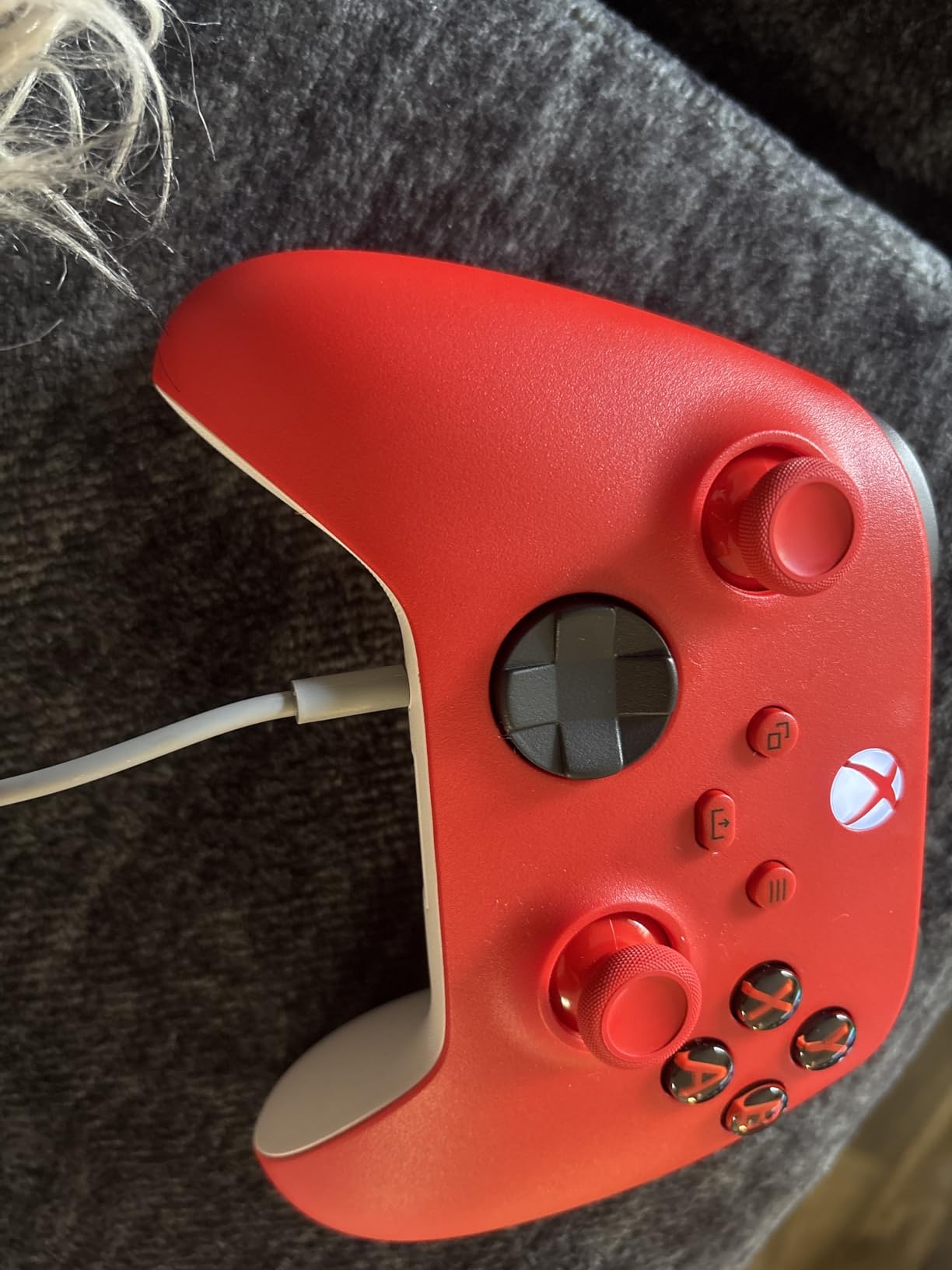 Xbox Wireless Gaming Controller (2025) - Pulse Red - Play on Xbox, Windows, Android, iOS, FireTV Sticks, Smart TVs customer photo 1