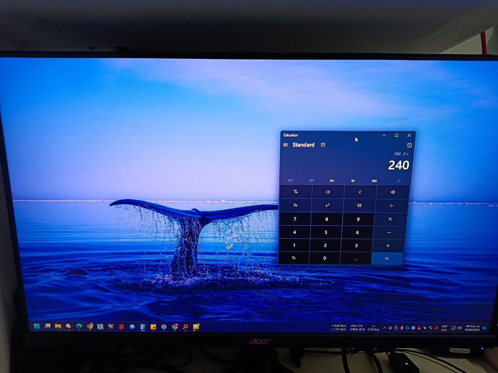 Acer Nitro 27 inch 4K UHD 3840 x 2160 Gaming IPS Monitor | AMD FreeSync Premium | Up to 160Hz Refresh Rate with DFR to FHD 320Hz| Up to 0.5ms | 1 x Display Port 1.4 & 2 x HDMI 2.1 Ports | VG270K V4bmiipx customer photo 2