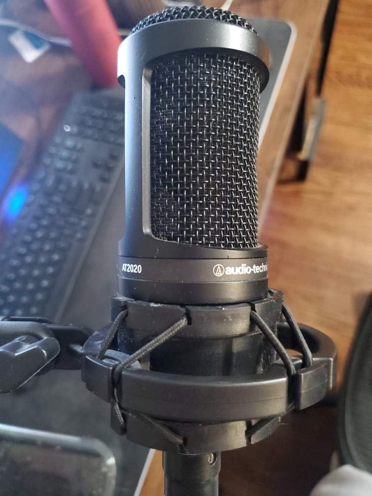 AT2020 Cardioid Condenser Studio XLR Microphone, Ideal for Project/Home Studio Applications, Black customer photo 2