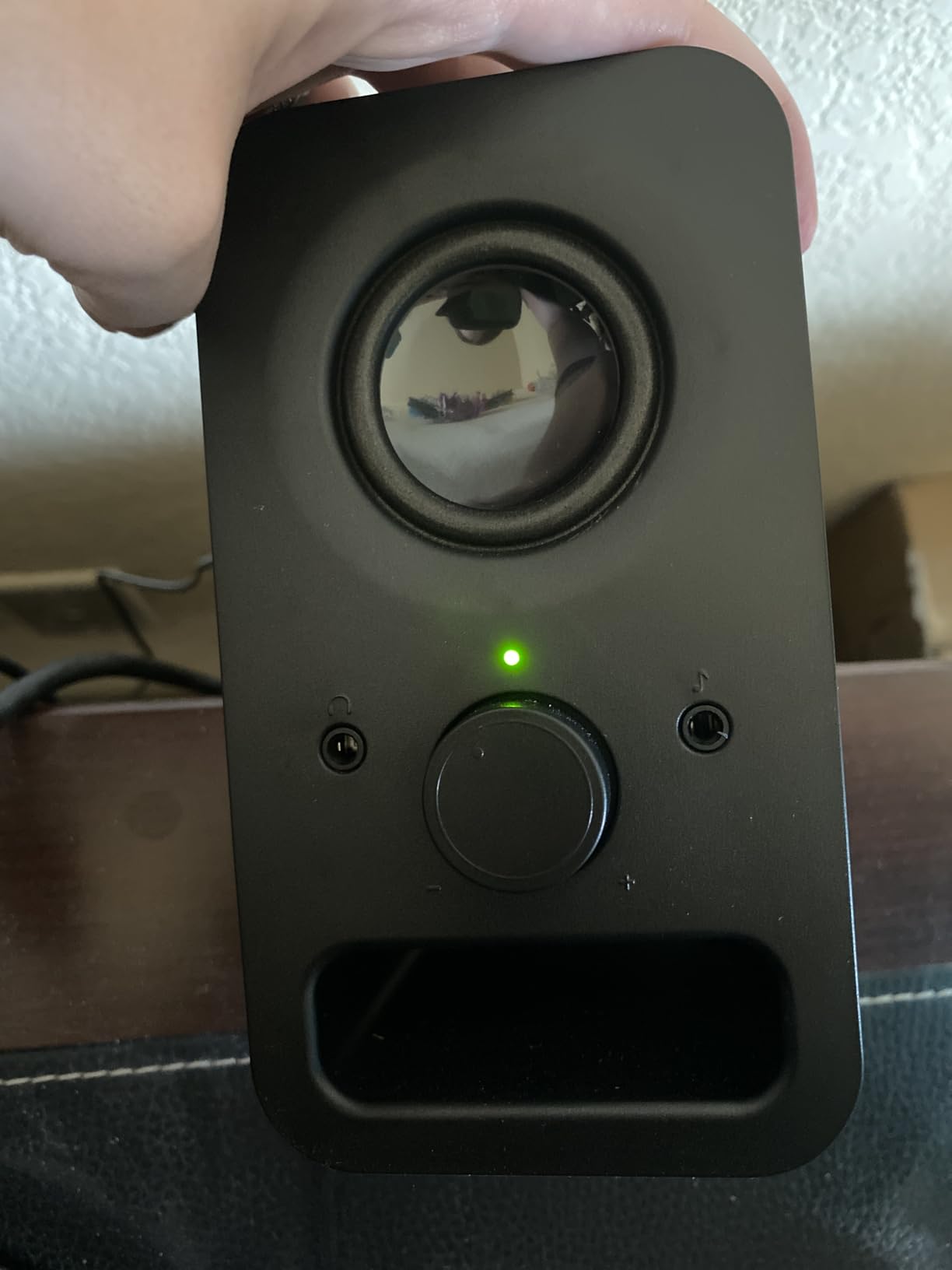 Logitech Multimedia Speakers Z150 with Stereo Sound for Multiple Devices, Black customer photo 2