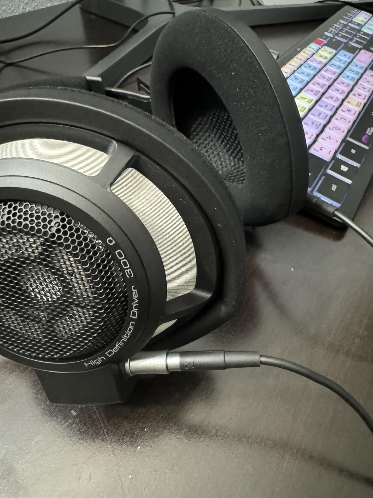 Sennheiser HD 800 S Over-the-Ear Audiophile Reference Headphones - Ring Radiator Drivers With Open-Back Earcups, Includes Balanced Cable, 2-Year Warranty customer photo 1