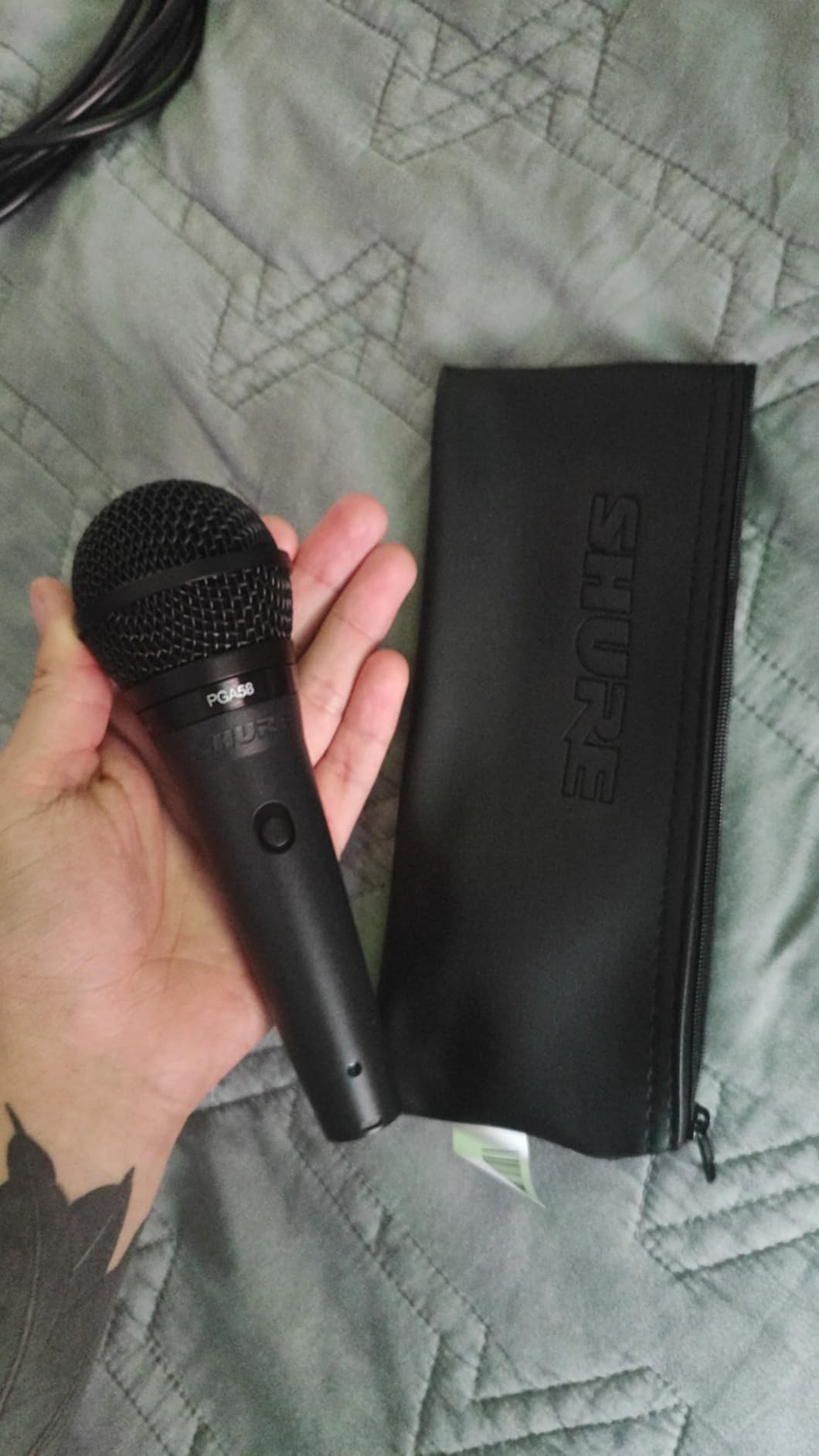 PGA58 Dynamic Microphone - Handheld Mic for Vocals with Cardioid Pick-up Pattern, Discrete On/Off Switch, Stand Adapter and Zipper Pouch (PGA58-XLR) customer photo 1