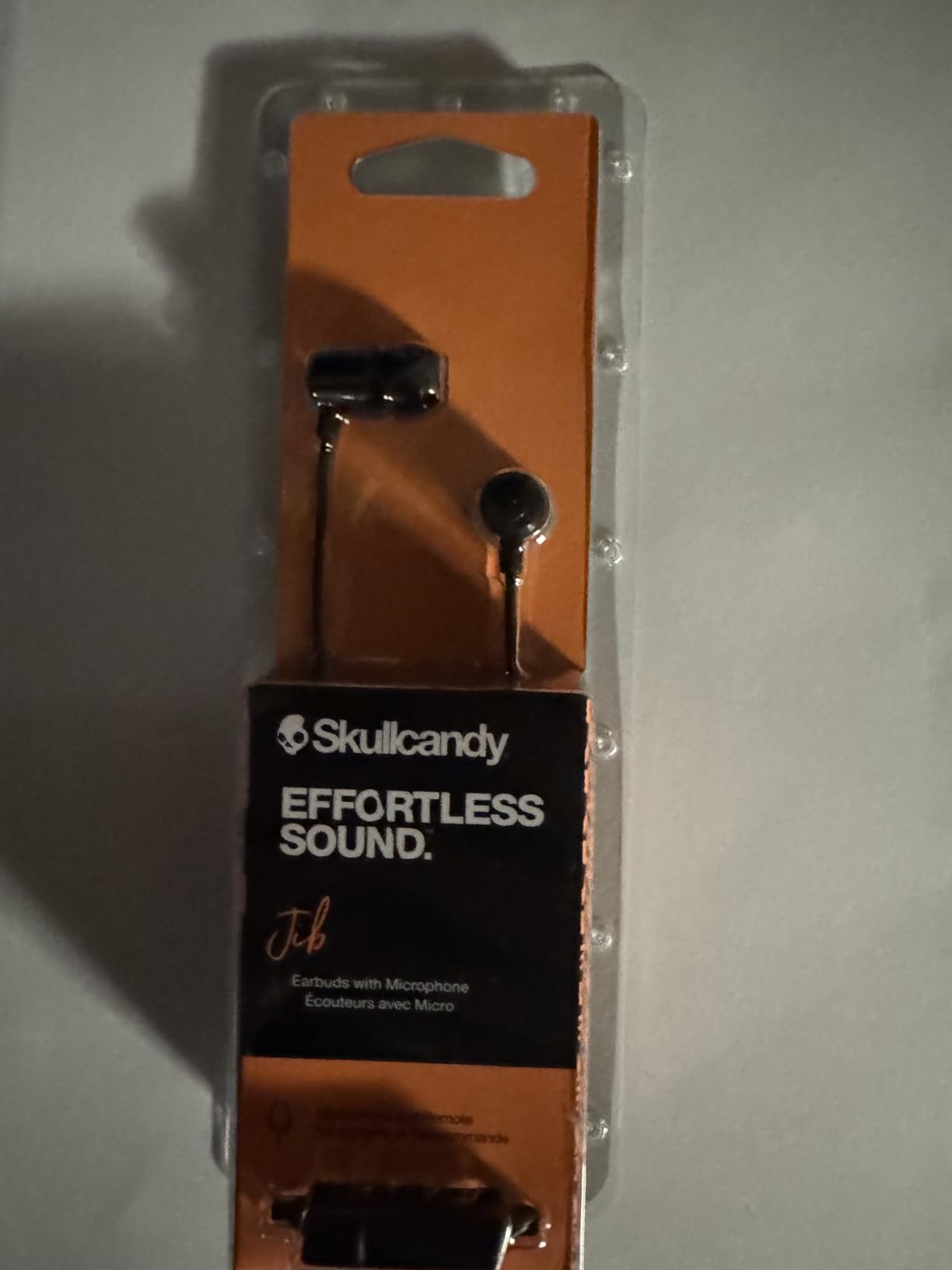 Skullcandy Jib Wired Earbuds with 3.5mm AUX Plug, Noise Isolating Fit, In-Line Microphone Call and Track Control, Convenient for Travel - Black customer photo 1