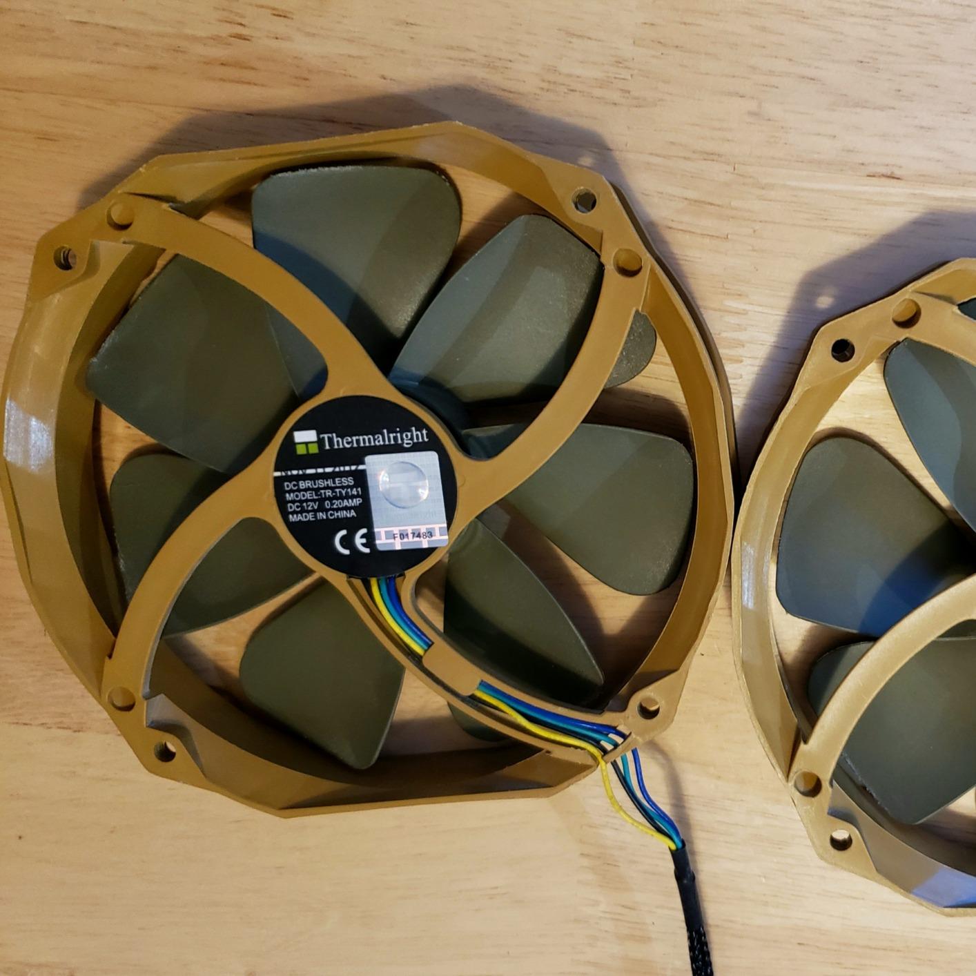ARCTIC P12 Silent - PC Fan, 120mm Case Fan, Pressure-optimised, Very Quiet Motor, Computer, Fan Speed: 1050 RPM - Black customer photo 2