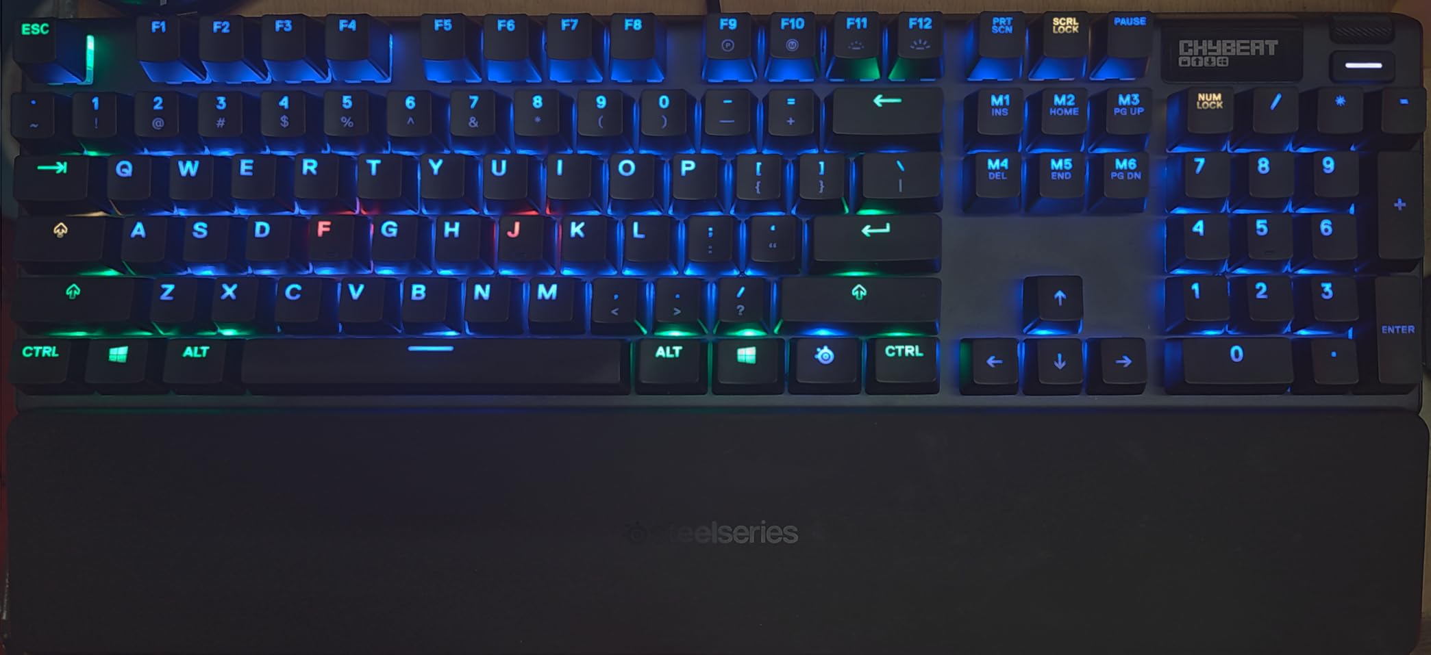 SteelSeries Apex 5 Hybrid Mechanical Gaming Keyboard - Per-Key RGB Illumination - Aircraft Grade Aluminum Alloy Frame - OLED Smart Display (Hybrid Blue Switch) customer photo 2