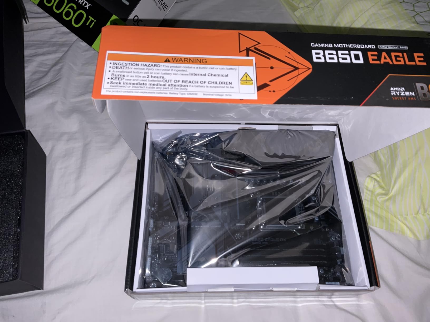 GIGABYTE B650 Eagle AX AM5 LGA 1718 AMD B650 ATX Motherboard, DDR5, Triple M.2 (1x PCIe 5.0 M.2 + 2X PCIe 4.0 M.2), USB 3.2 Gen2x2 Type-C, AMD Wi-Fi 6E, Realtek GbE LAN customer photo 1