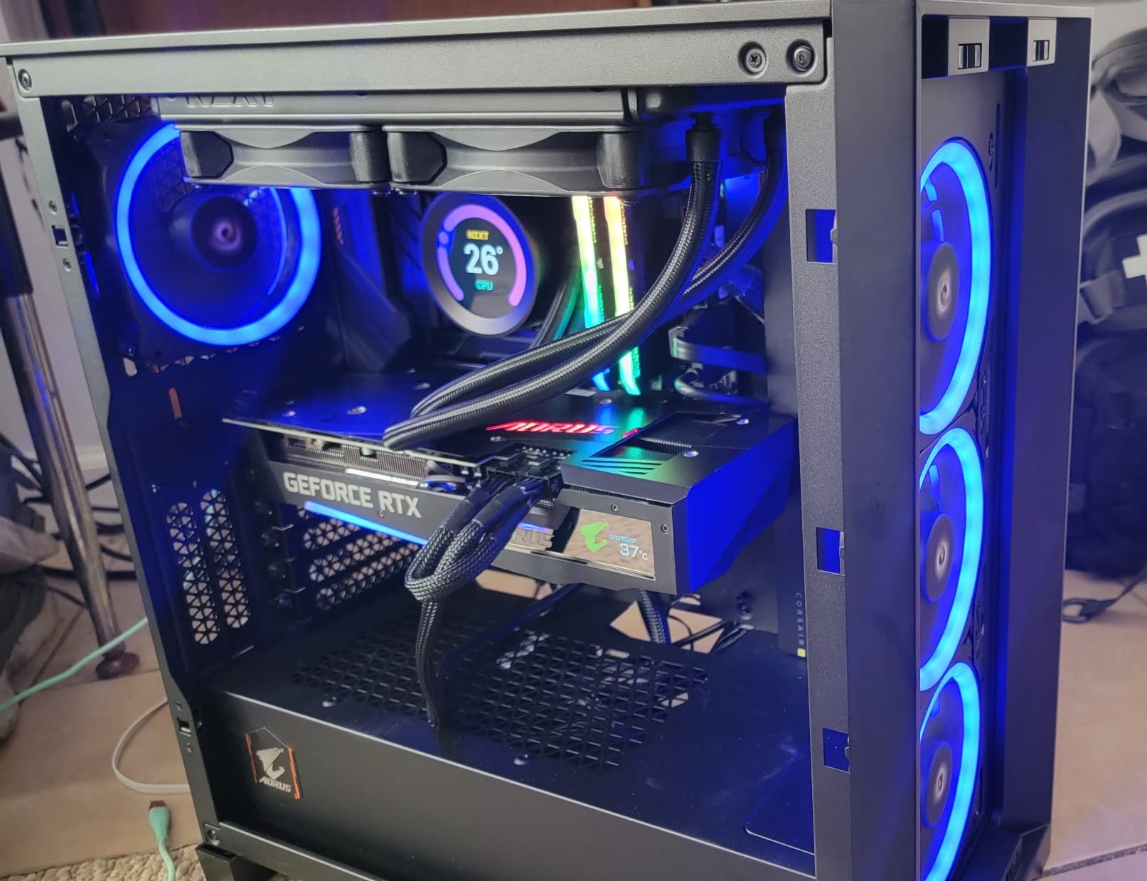 EVGA 750 B5, 80 Plus BRONZE 750W, Fully Modular, EVGA ECO Mode, 5 Year Warranty, Compact 150mm Size, Power Supply 220-B5-0750-V1 customer photo 1
