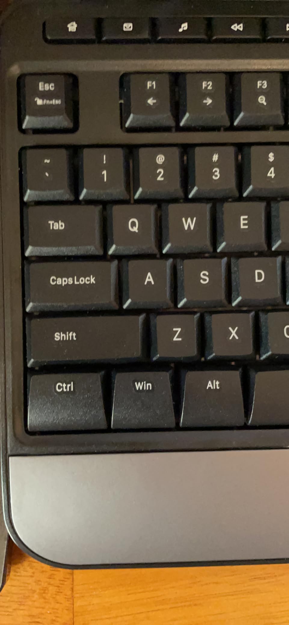X9 Wired Ergonomic Keyboard - Comfortable Typing - Ergonomic Full Size USB Keyboard with Wrist Rest, Number Pad, Multimedia and 114 Keys - External Computer Keyboard for Laptop, Desktop and Office PC customer photo 2