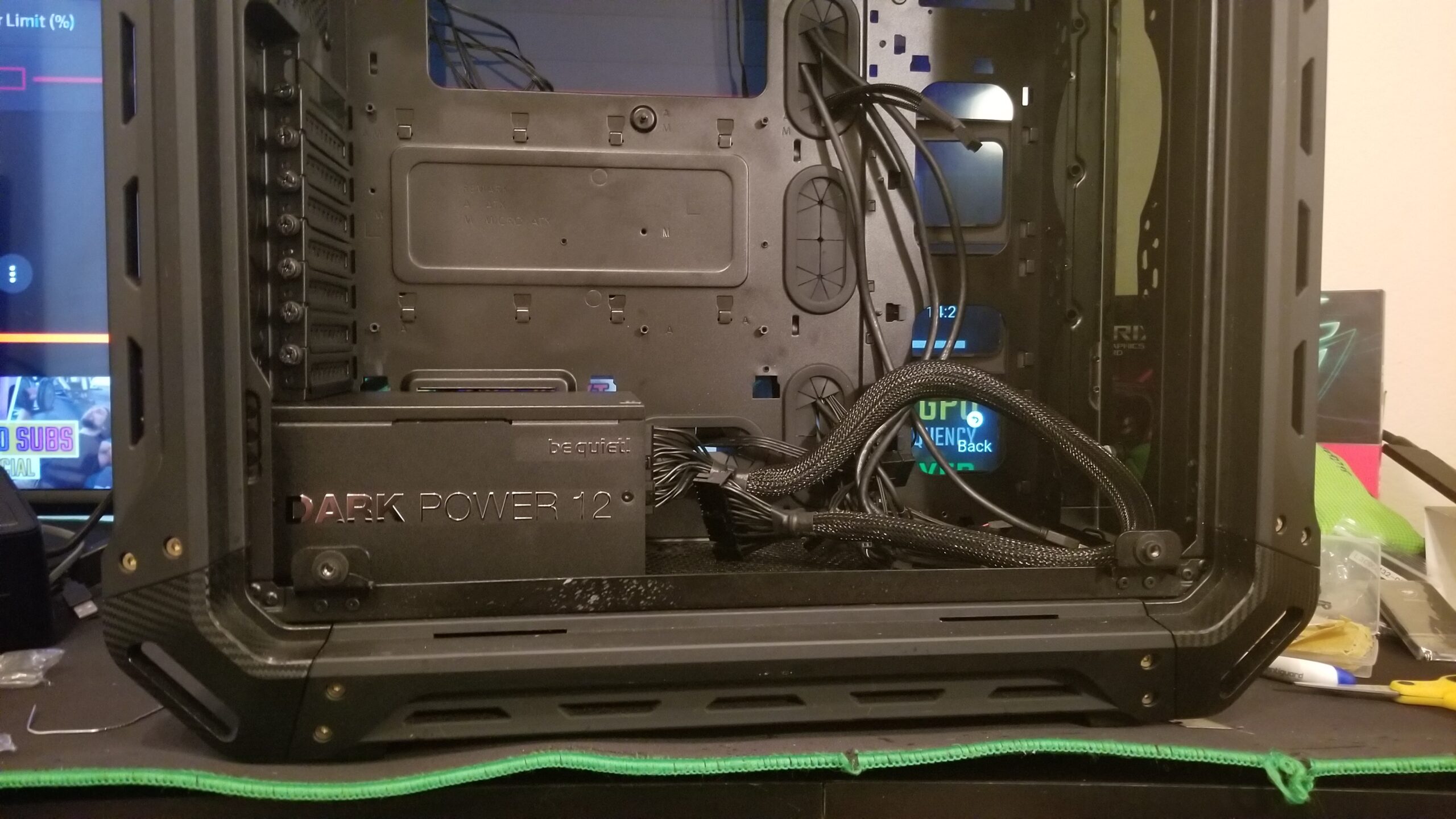 Dark Power 12 850W, 80 Plus Titanium Efficiency, Power Supply, ATX, Modular, virtually inaudible Silent Wings Fan customer photo 1