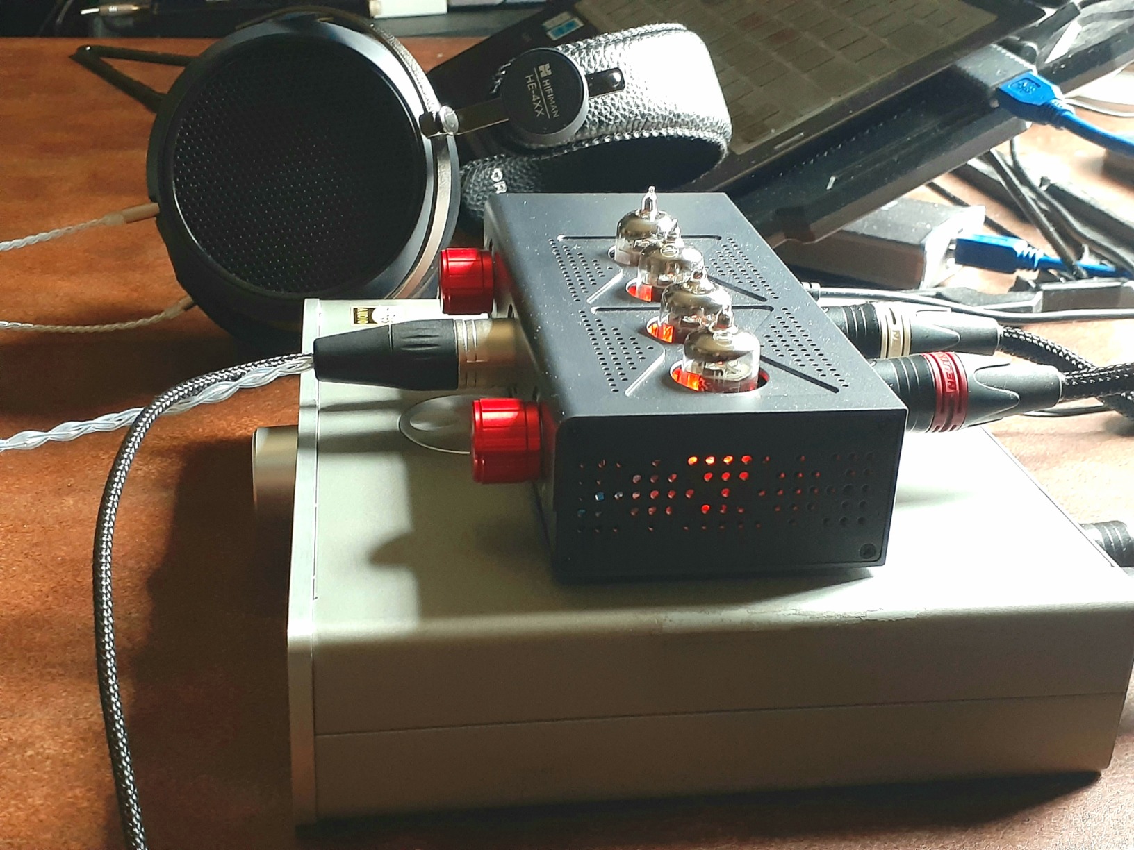 xDuoo MT-604 6J1 Balanced Tube Pre-amp XLR/4.4MM Balanced Input/Output Class-A Hybrid Amplifier customer photo 1