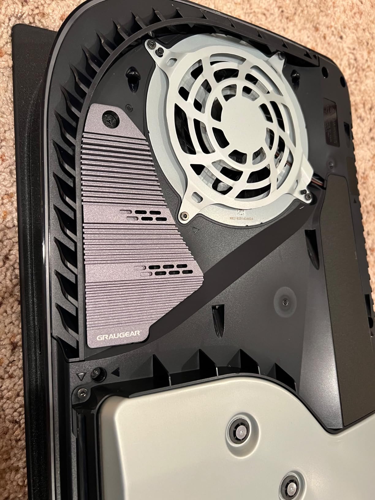 GRAUGEAR PS5 SSD Heatsink Cover, M.2 NVMe PS5 Heatsink, Shuttle Shaped Design, Heat Dissipation with Heat Pipe Cooler and Aluminum Fin for NVMe M2 PCIe 4.0 [G-PS5HS04] (PS5) customer photo 1