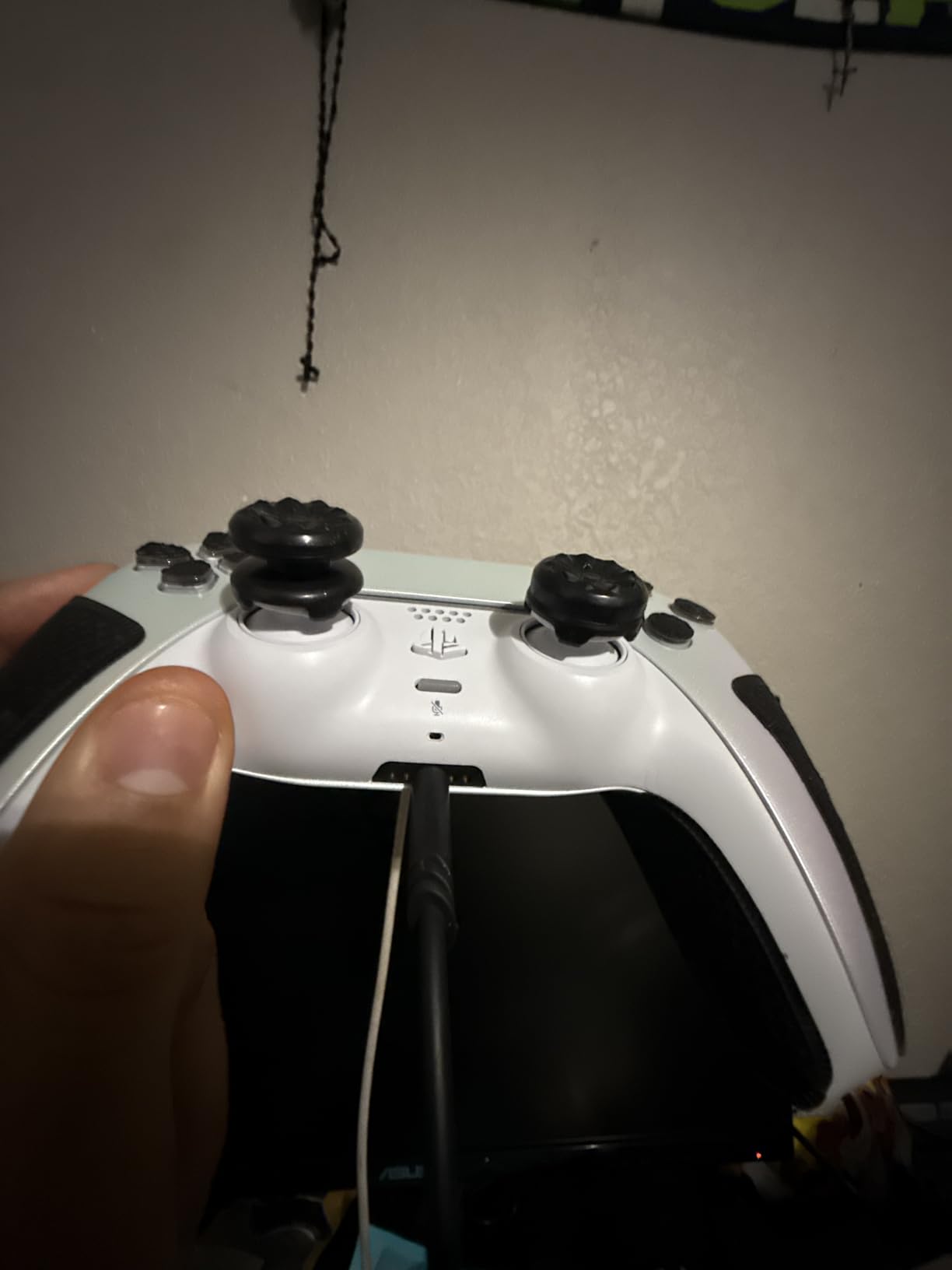 KontrolFreek FPS Freek Galaxy Black Performance Thumbsticks for PS4 and PS5 customer photo 2