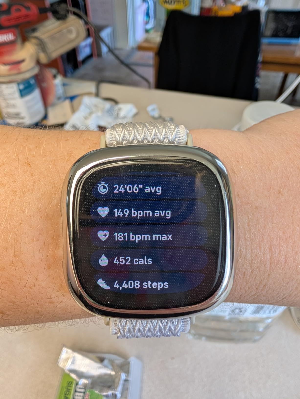 Fitbit Versa 4 Fitness Smartwatch with Daily Readiness, GPS, 24/7 Heart Rate, 40+ Exercise Modes, Sleep Tracking, Black/Graphite customer photo 1