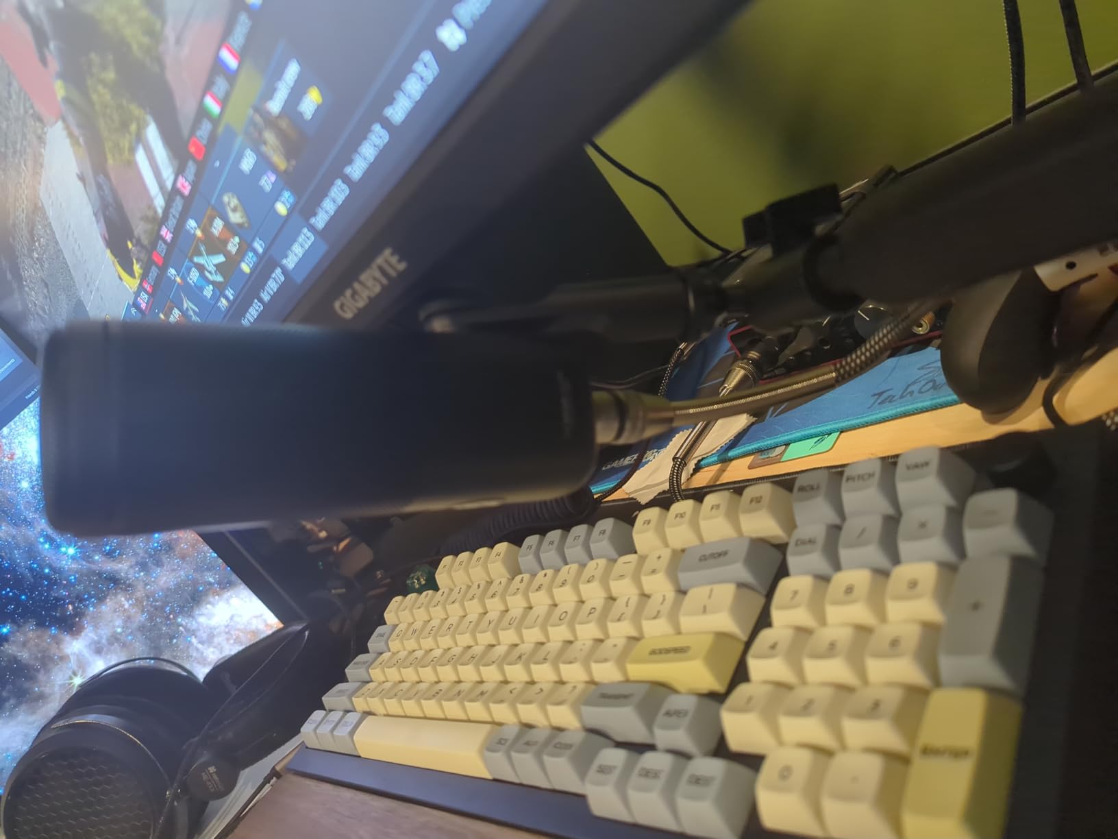 Elgato Wave DX - Dynamic XLR Microphone for Podcasting, Streaming, Broadcasting customer photo 2