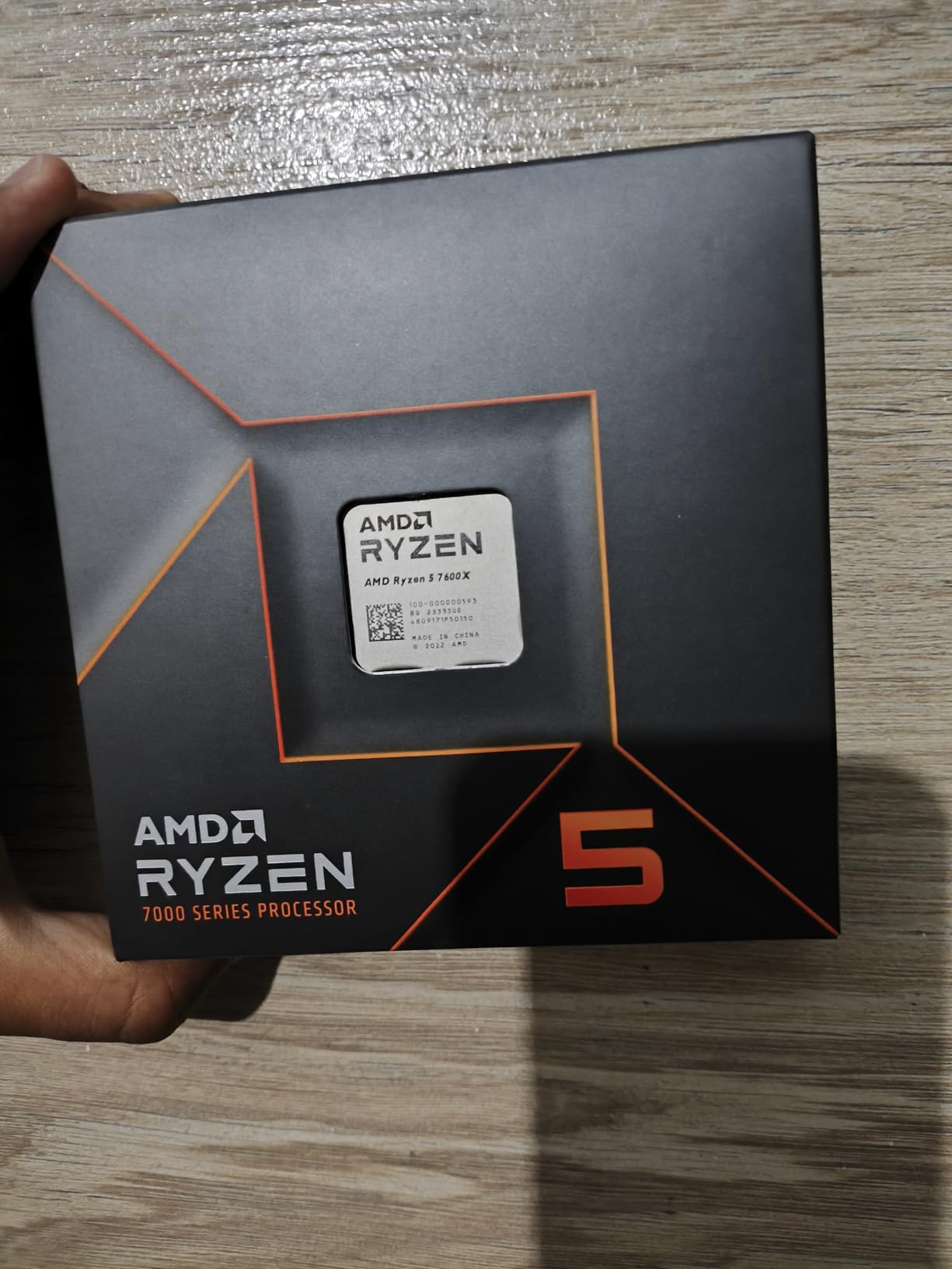 AMD Ryzen 5 7600X 6-Core, 12-Thread Unlocked Desktop Processor customer photo 1