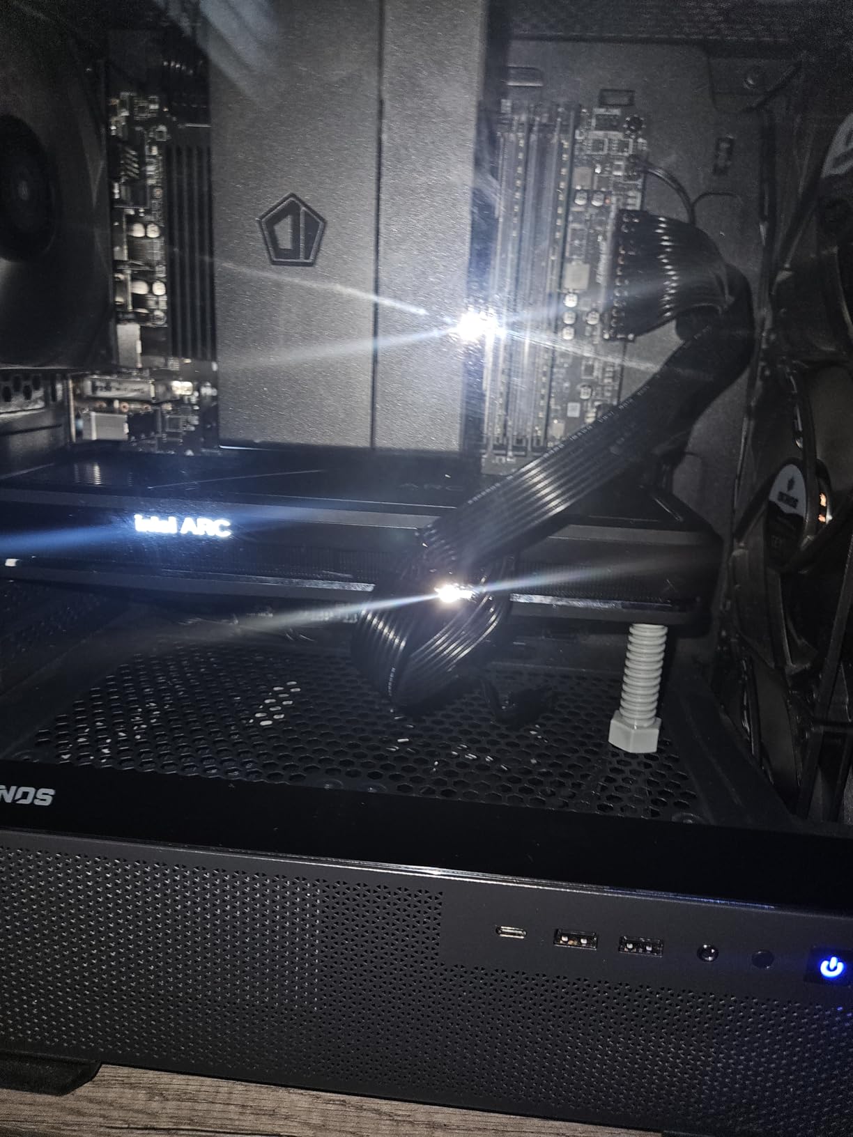 MSI PRO B550M-VC WiFi ProSeries Motherboard (AMD Ryzen 5000 Series, AM4, DDR4, PCIe 4.0, SATA 6Gb/s, M.2, USB 3.2 Gen 2, HDMI/DP, Wi-Fi 6E, Bluetooth 5.2, mATX) customer photo 2