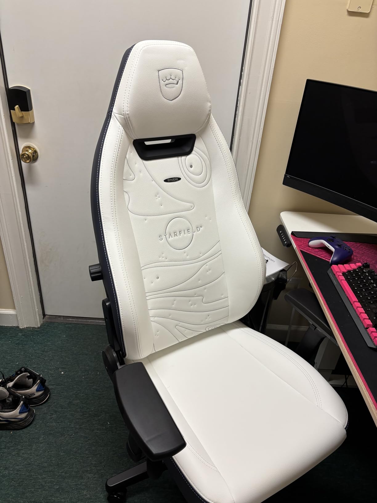 Legend Ergonomic Gaming Chair, Office Chair with Lumbar Support, PU Leather, Java Edition customer photo 2