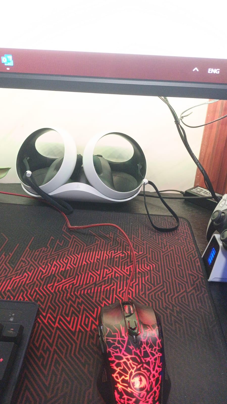 PlayStation VR2 Sense Controller Charging Station customer photo 1