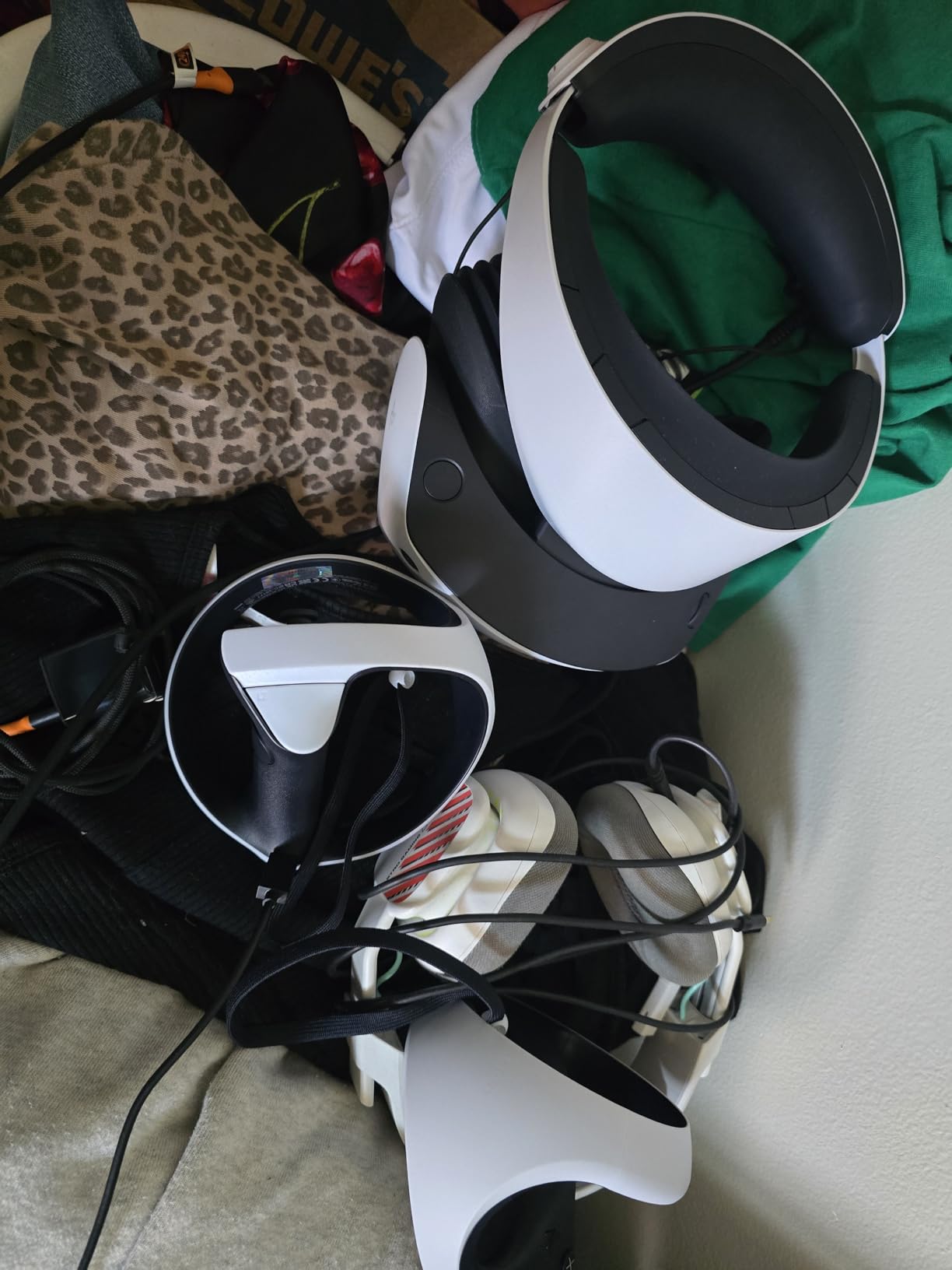 PlayStation VR2 Bundle (PSVR2) customer photo 2