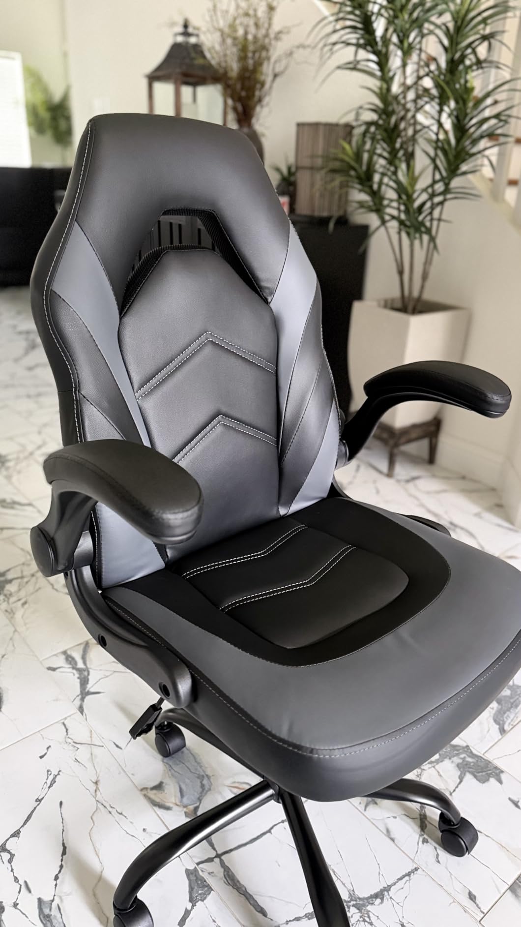 Sweetcrispy Computer Gaming Chair - PU Leather Ergonomic Lumbar Support with Flip-up Armrest and 360° Swivel Wheels, Height Adjustable Task Home Office Desk Video Racing, Red customer photo 1