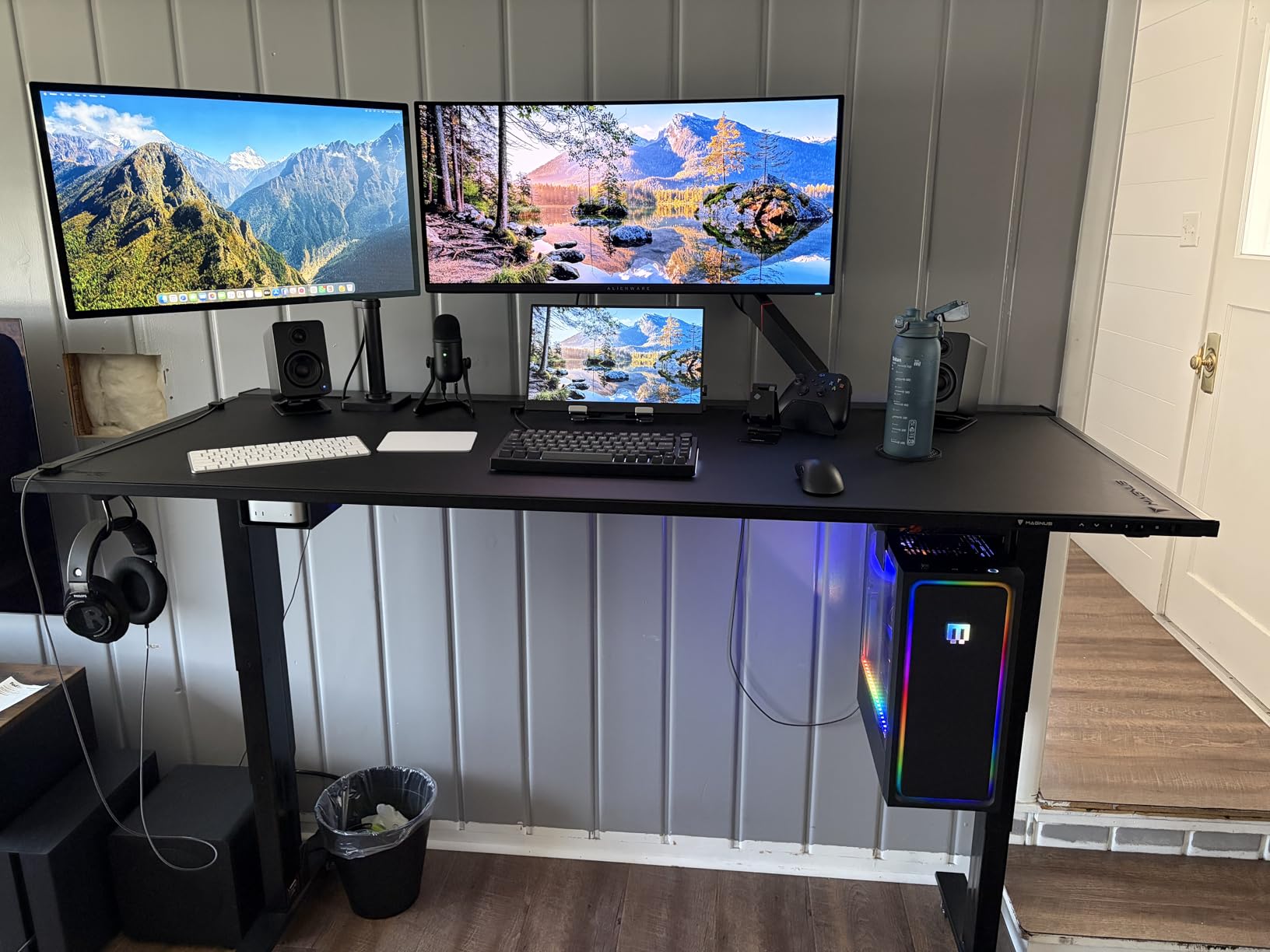 Ergotron NX Single Monitor Arm, VESA Desk Mount for Monitors Up to 34 Inches, 0 to 18 lbs, Matte Black customer photo 1
