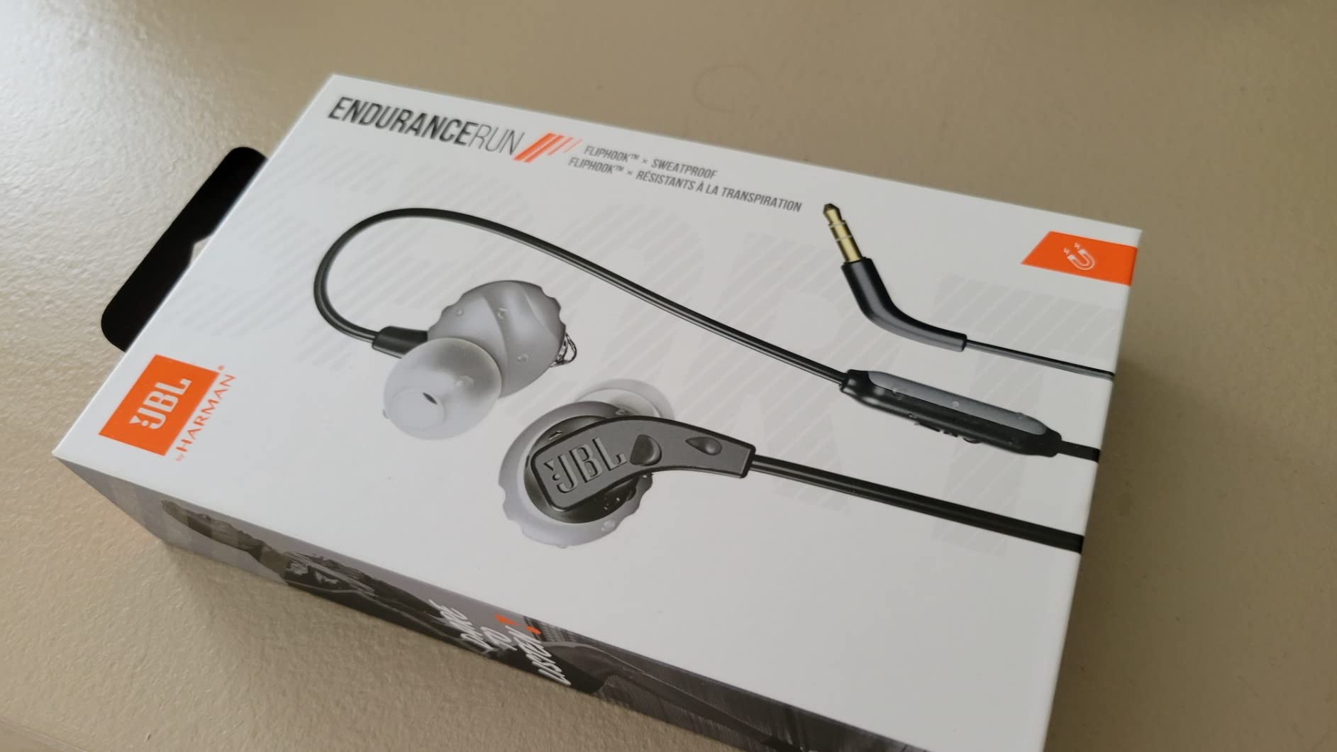 JBL Endurance Run 2 Wired - Waterproof Wired Sports in-Ear Headphones, JBL Pure Bass Sound, Hands-Free Calls, Never Hurt. Never Fall Out. (Black) customer photo 2