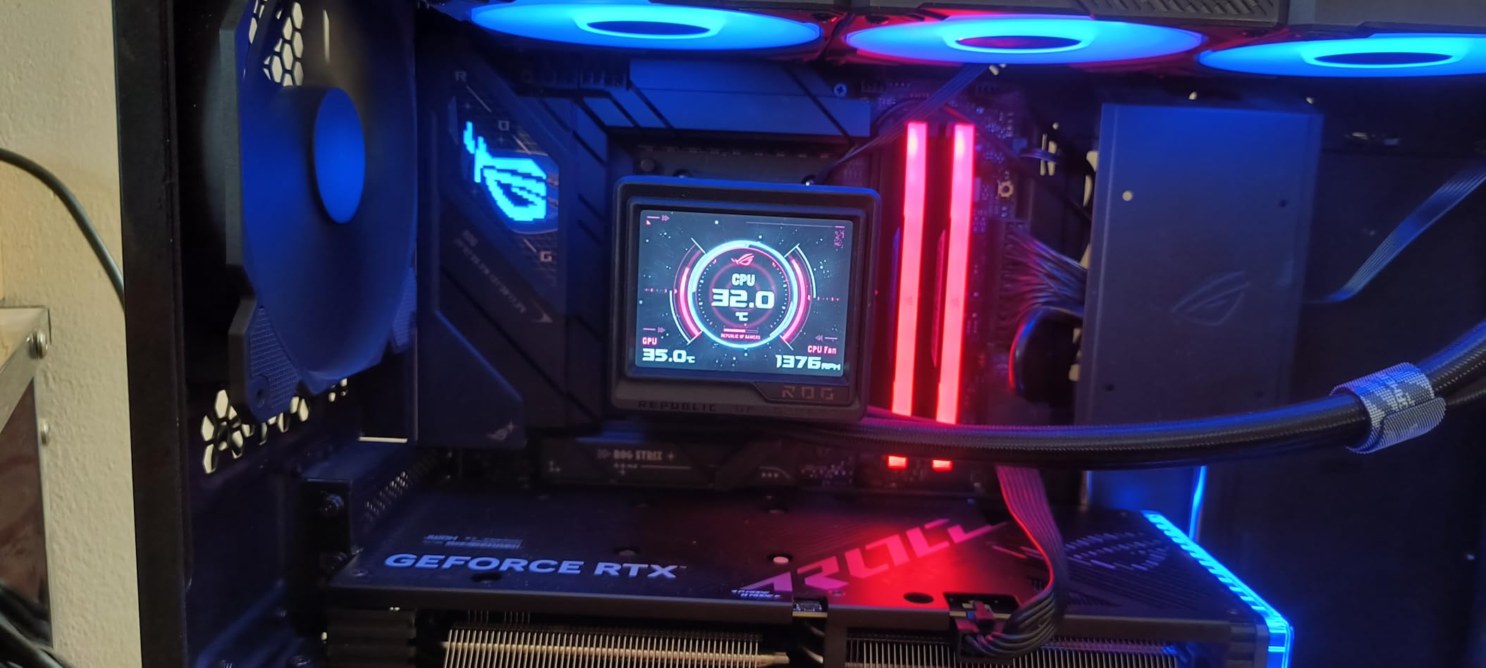 ROG Strix GeForce RTX 4060 OC Edition Gaming Graphics Card (PCIe 4.0, 8GB GDDR6, DLSS 3, HDMI 2.1a, DisplayPort 1.4a, Axial-tech Fan Design, Aura Sync, 0dB Technology) customer photo 2