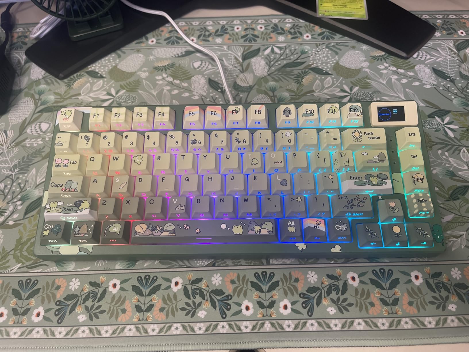 Womier SK80 75% Keyboard with Color Multimedia Display Gaming Keyboard, Creamy Sound Mechanical Wired Hot Swappable Gasket RGB Custom, Black Kanagawa customer photo 1