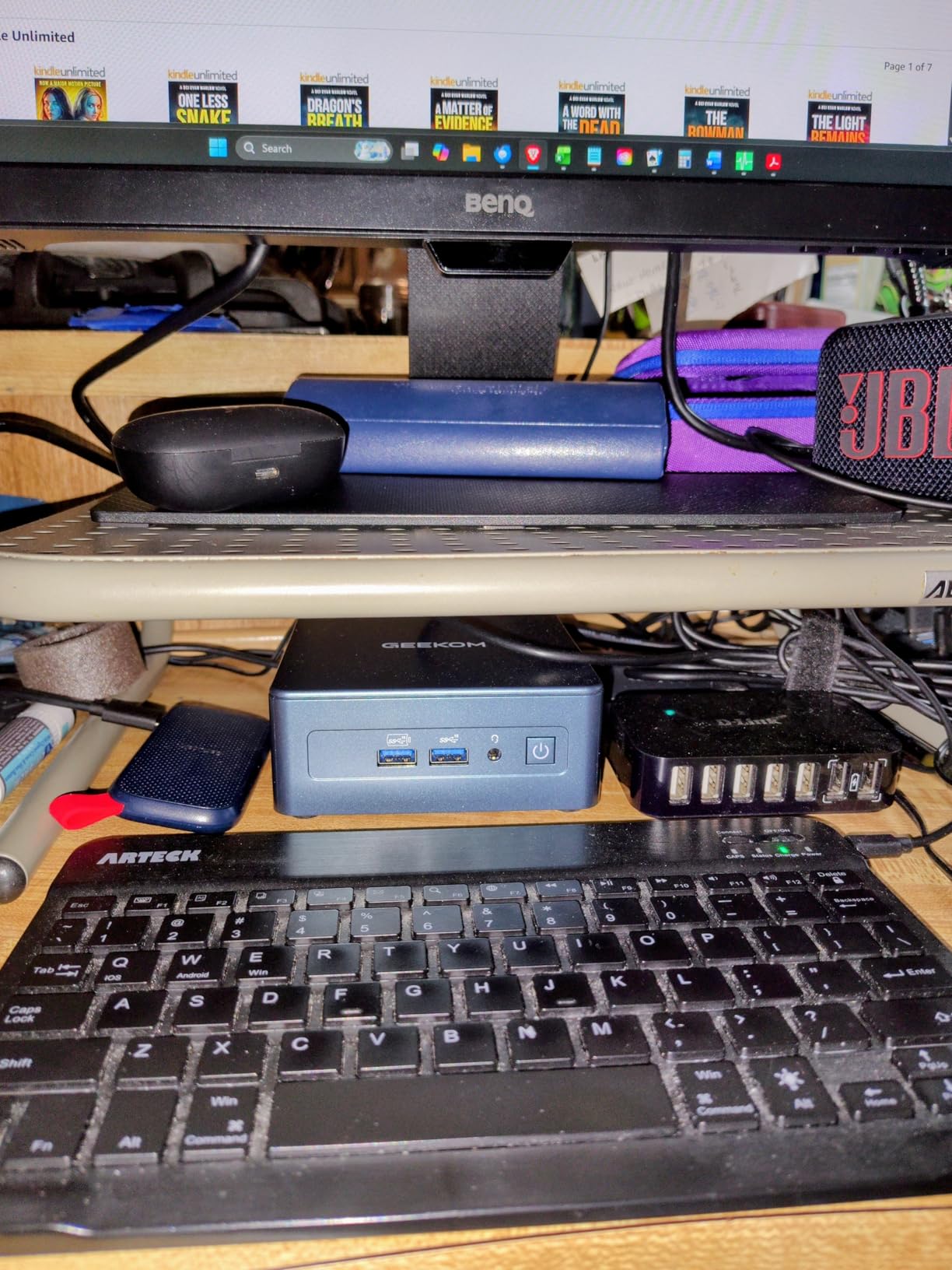GEEKOM IT13 Mini PC 2026, 13th Gen Intel i5-13600H, 1TB SSD 16GB RAM | High Stability Business Desktop 2XUSB4.0(40Gbps), 8K Quad Display, SD Slot, Intel NUC13 Replacement Desktop Computers customer photo 2