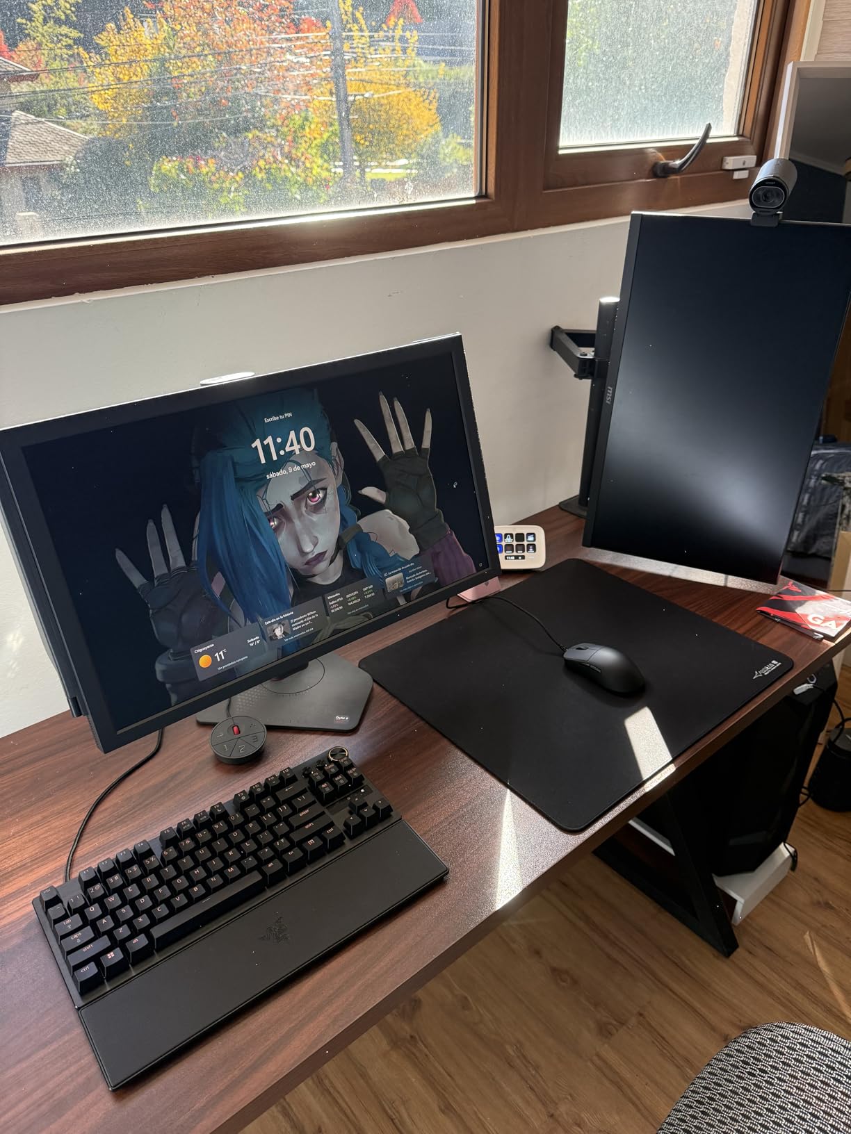 Razer Huntsman V3 Pro Esports Gaming Keyboard: Analog Optical Switches - Razer Snap Tap - Rapid Trigger - Adjustable Actuation - Media Keys & Dial - Doubleshot PBT Keycaps - Wrist Rest - Black customer photo 2