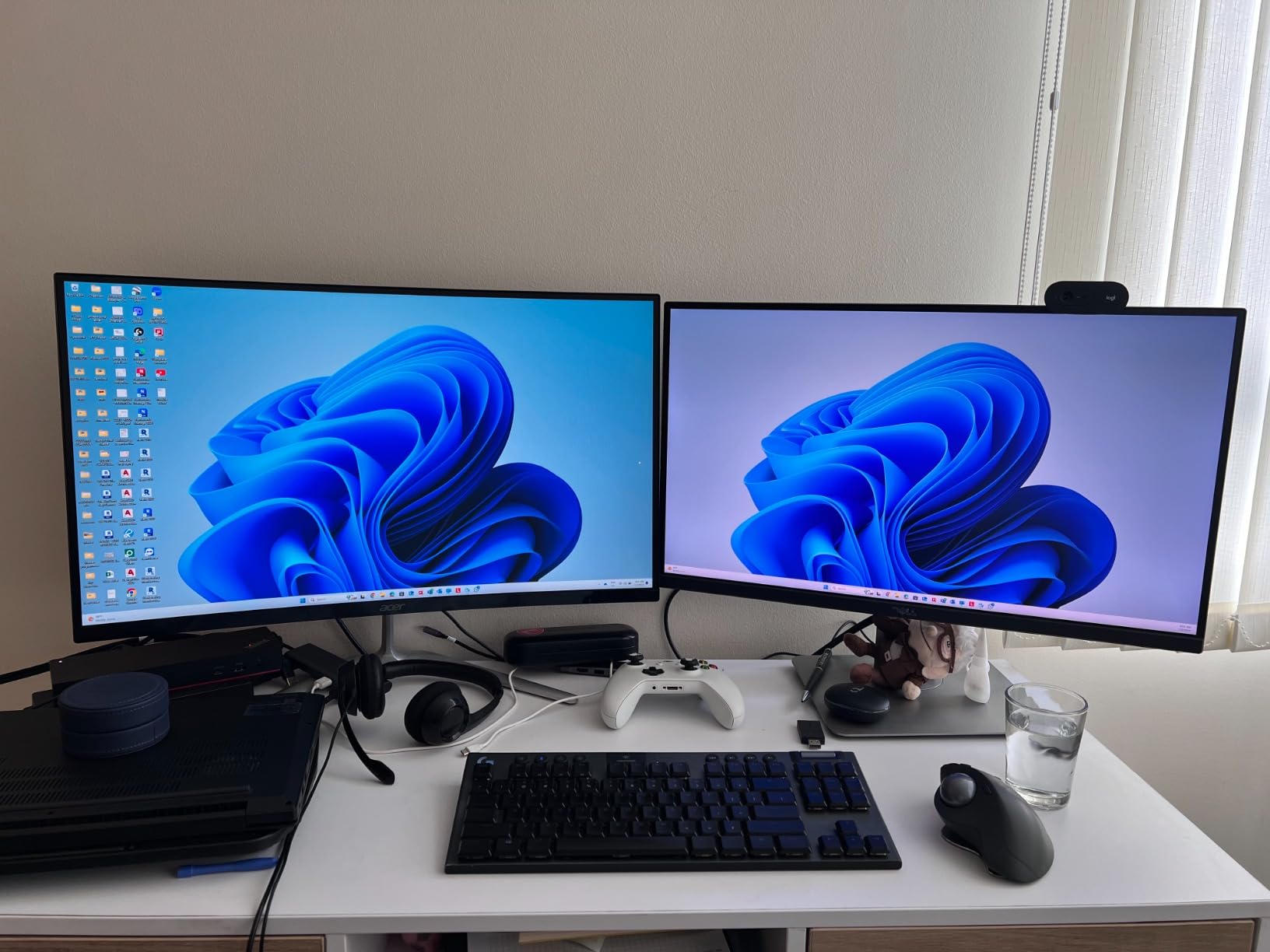 Acer Nitro 27in QHD 2560x1440 Curved 180Hz Gaming Monitor EDA270U Pbmiipx | 1ms, AMD FreeSync Premium, 2xHDMI, DisplayPort, 1500R Curve, Speaker, VESA Mountable, Bluelight Filter customer photo 1
