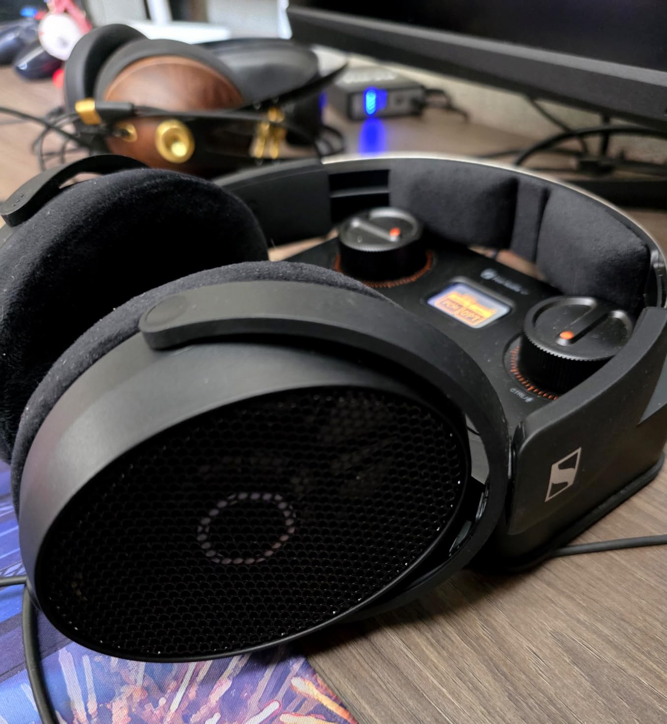 Sennheiser HD 490 PRO Open-Back Professional Headphone customer photo 1