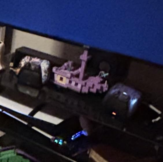 Razer Quick Charging Stand for PlayStation 5 - White customer photo 2