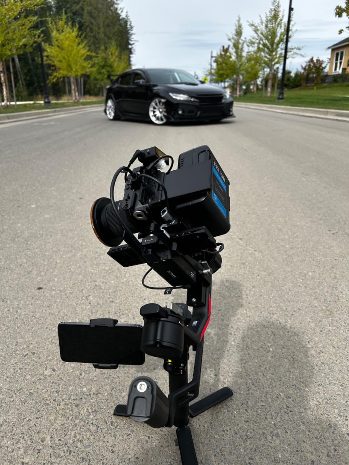 DJI RS 4 Pro, 3-Axis Gimbal Stabilizer for DSLR & Cinema Cameras, 2nd-Gen Native Vertical Shooting, 4.5kg (10lbs) Payload, Camera Gimbal customer photo 2