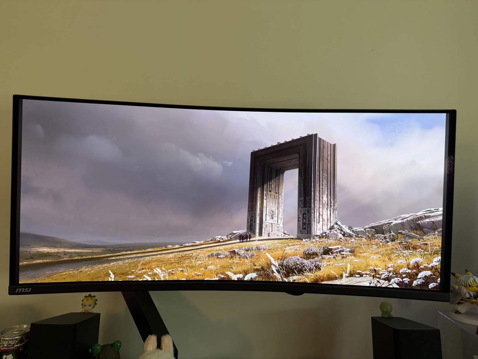 MSI MAG 341CQP QD-OLED 34 Curved OLED Gaming Monitor, 3440 x 1440 (UWQHD), 0.03ms Response time, 175Hz, Adaptive Sync, True Black HDR 400, HDMI, DP Port, USB Type C, Tilt, Height, Black customer photo 1