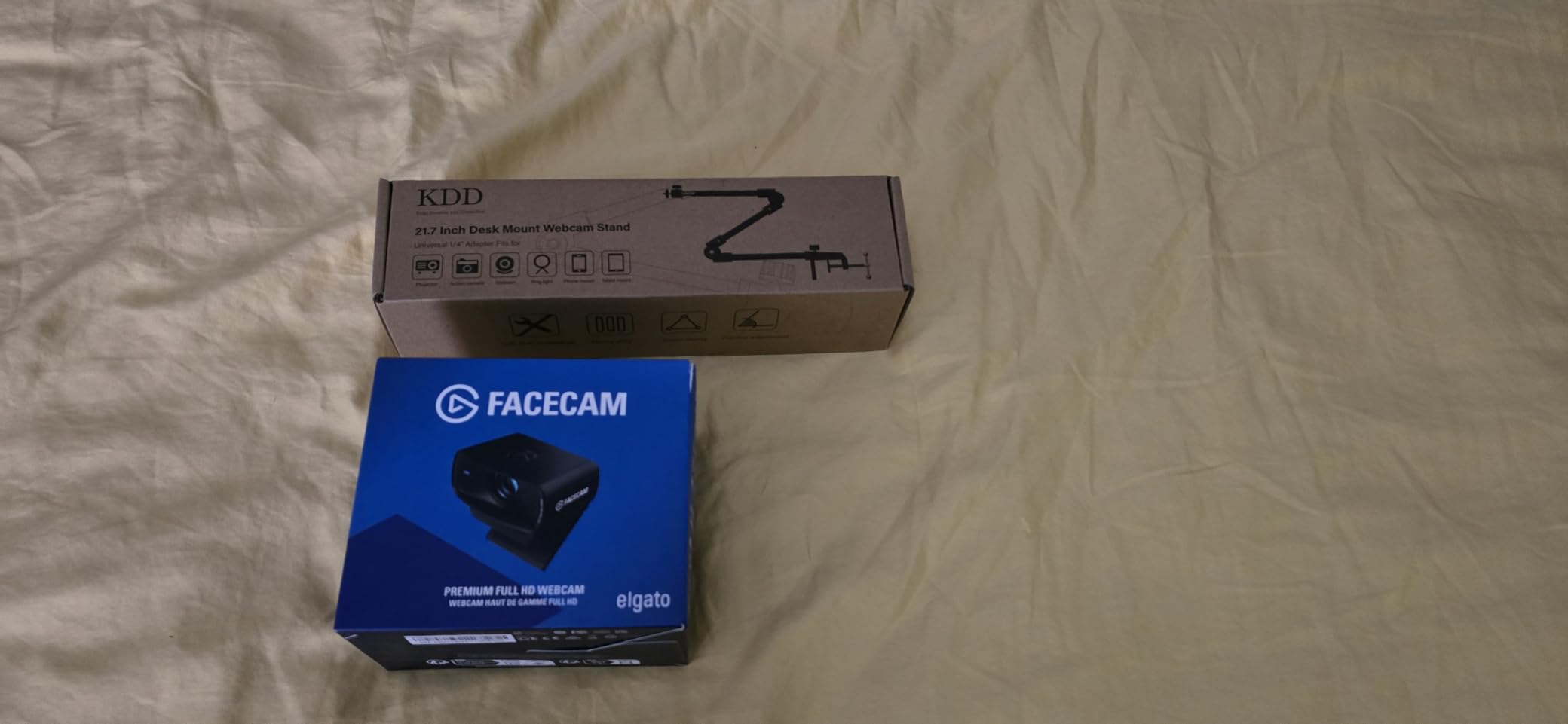 Elgato Facecam MK.2 - Premium Full HD 1080p Webcam for Streaming, Gaming, Video Calls, Recording, HDR Enabled, Sony Sensor, PTZ Control customer photo 2