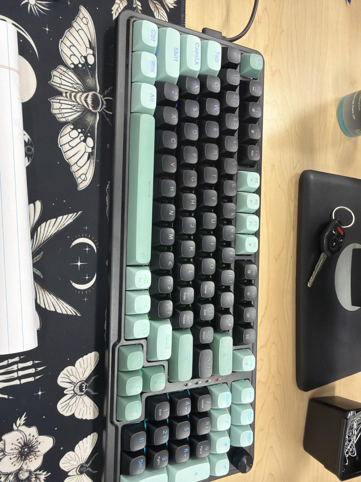 Redragon K686 PRO 98 Keys Wireless Gasket RGB Gaming Keyboard, 3-Mode Win/Mac Mechanical Keyboard w/5-Layer Noise Dampening, Dedicated Knob Control & Hot-Swap in Linear Red Switch, Blue Himmel Color customer photo 1