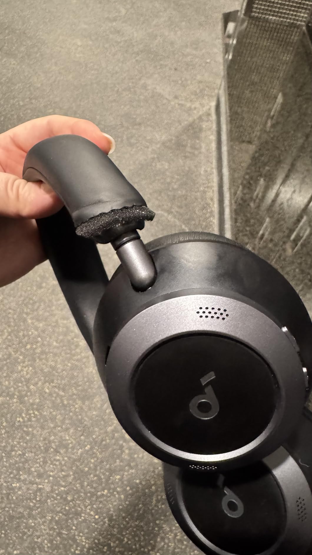 Space One Pro, FlexiCurve Over-Ear Headphone, Adaptive Active Noise Cancelling Headphones Driven by 6 Mics, 60H Lossless Audio, Ultra-Fast Charging, Hi-Res Wireless, Comfortable Fit customer photo 2