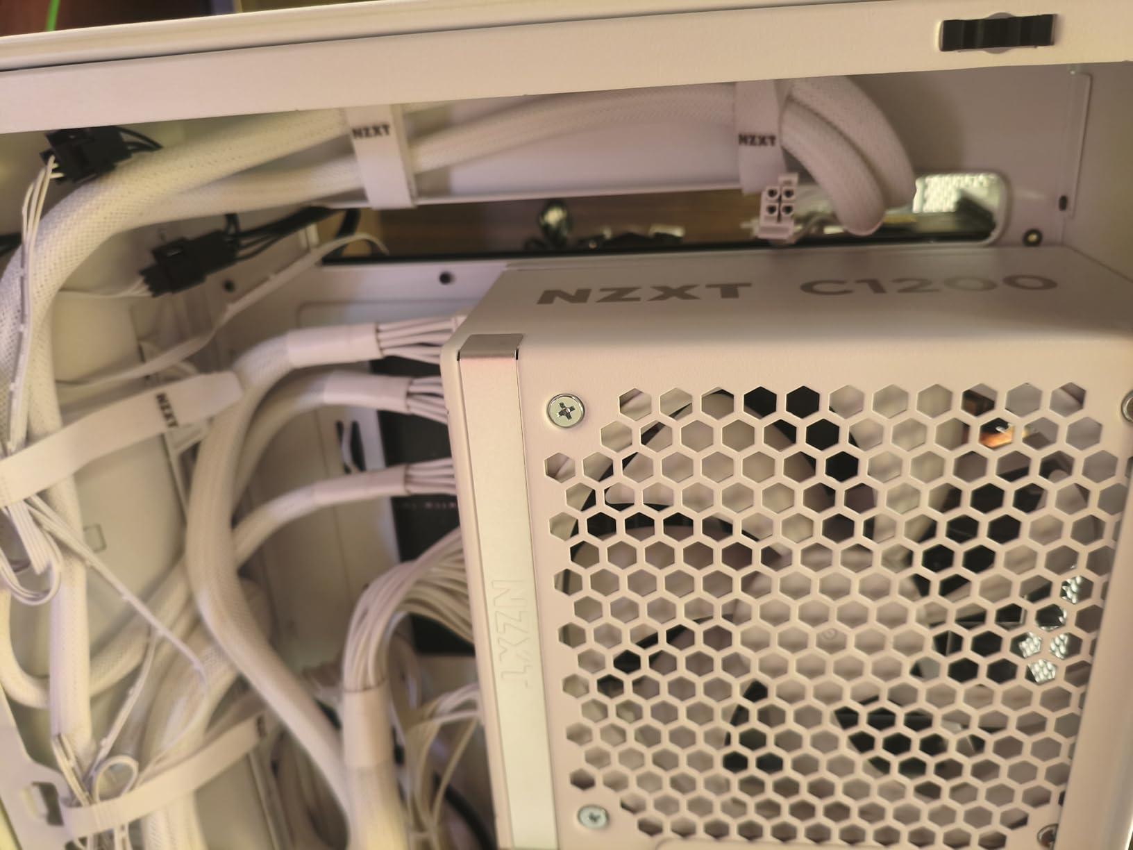 NZXT C1200 Gold ATX 3.1 - Fully Modular Low-Noise PC Gaming Power Supply - 1200 Watts - 80 Plus Gold - 12V-2x6 Connector - Zero Fan Mode - 100% Japanese Capacitors - Black customer photo 2