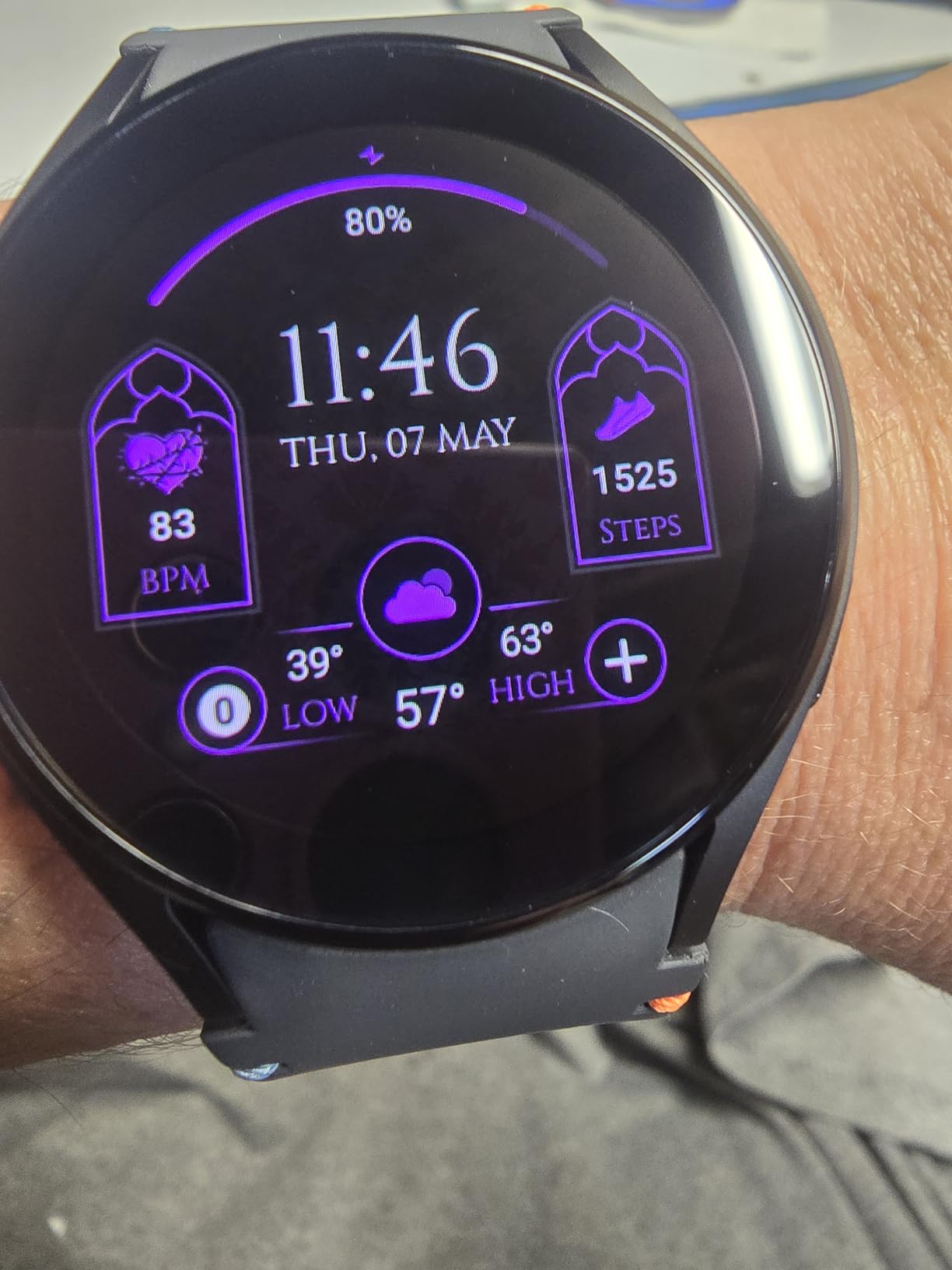 Galaxy Watch FE 40mm Bluetooth AI Smartwatch w/Fitness Tracking, BIA Sensor, Personalized HR Zones, Heart Rate Tracker, Sleep Monitor, 2024, Black [US Version, 1Yr Manufacturer Warranty] customer photo 2