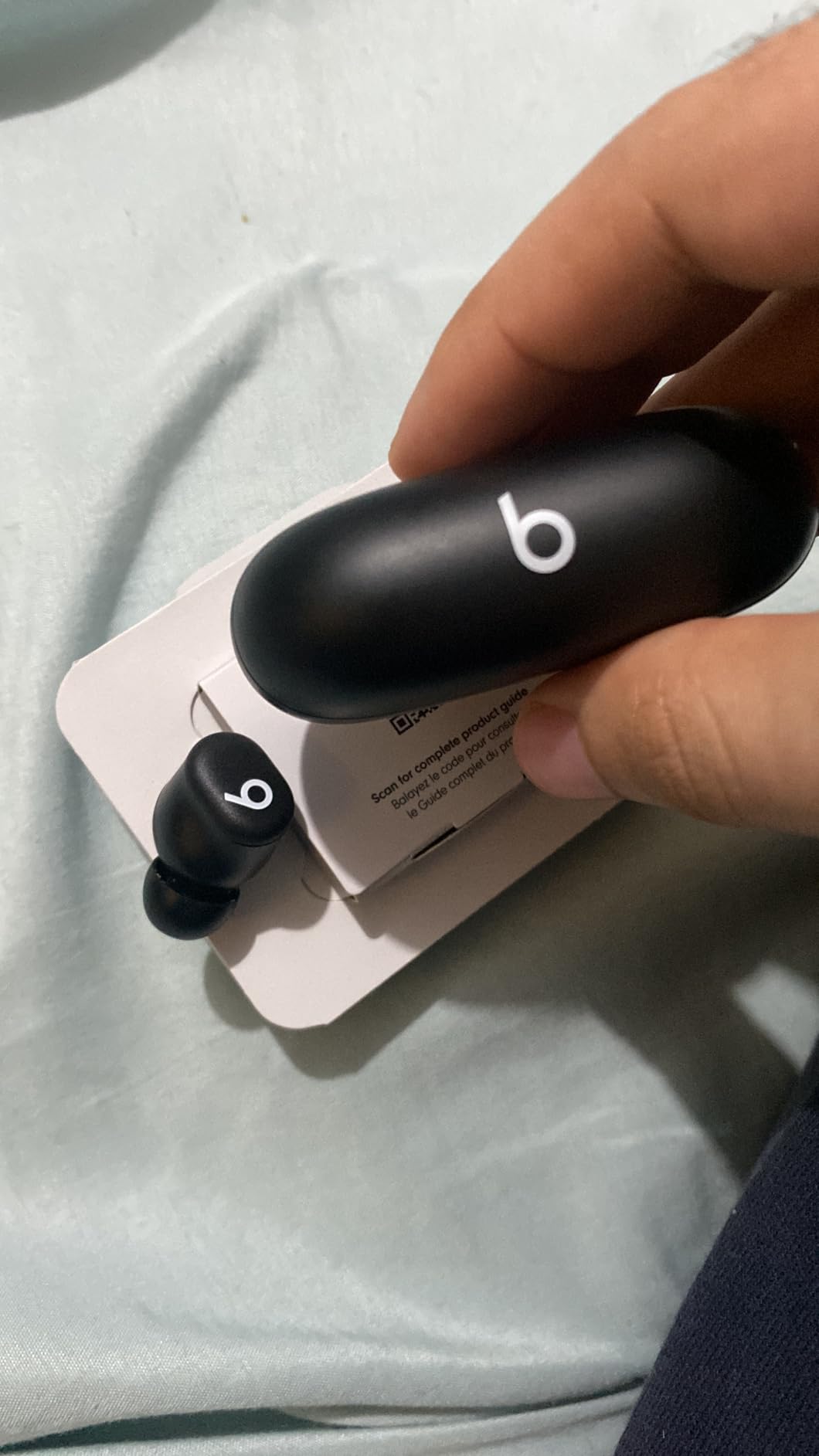 Beats Solo Buds - Wireless Bluetooth Earbuds | 18 Hours of Battery Life | Apple & Android Compatibility | Built-in Microphone - Matte Black customer photo 2