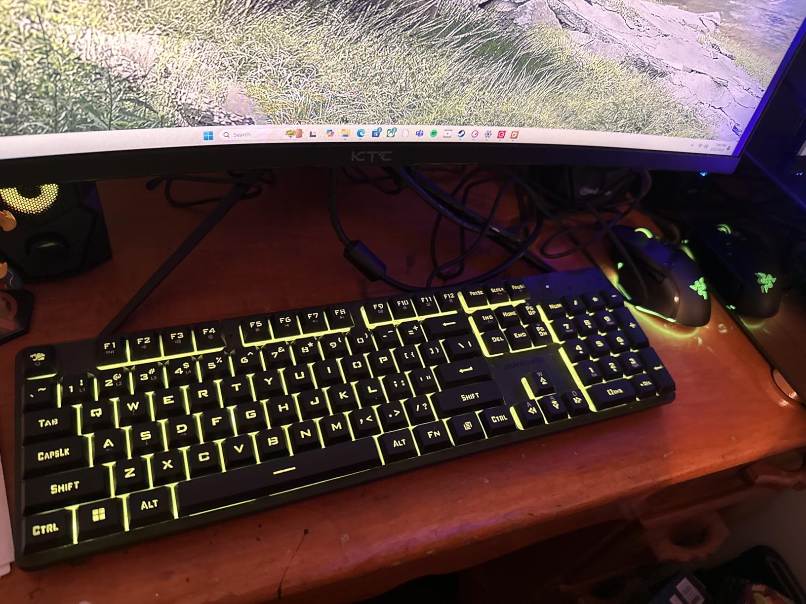 iBUYPOWER Trace Mesh Gaming PC Desktop Computer Intel Core i7 14700F CPU, NVIDIA GeForce RTX 4060 8GB GPU, 32GB DDR5 RGB 5600MHz RAM, 2TB NVMe SSD, Windows 11 Home Advanced, Keyboard, Mouse - TMI7N4601 customer photo 1