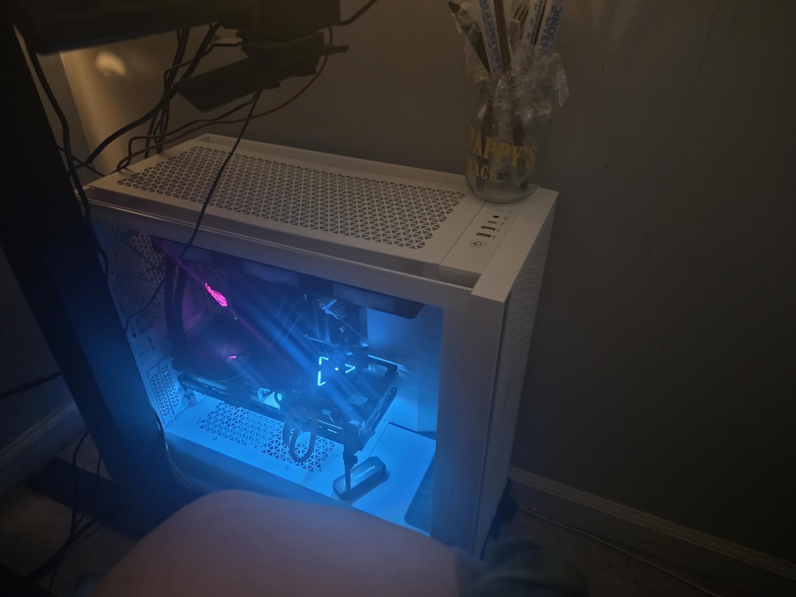 CORSAIR iCUE Link Titan 240 RX RGB Liquid CPU Cooler - 240mm AIO - Low-Noise - FlowDrive Cooling Engine - Intel LGA 1851/1700, AMD AM5/AM4 - 2X RX120 RGB Fans - iCUE Link System Hub Included - Black customer photo 2
