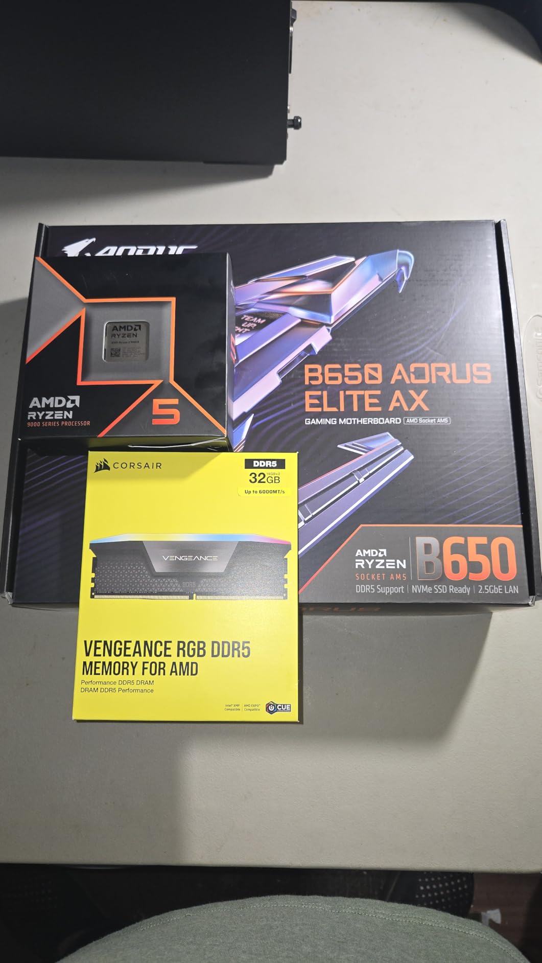 AMD Ryzen 5 9600X 6-Core, 12-Thread Unlocked Desktop Processor customer photo 1
